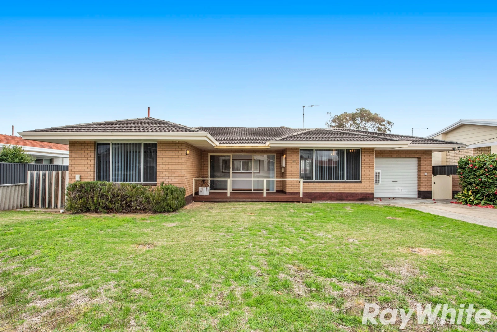 40 Peter Street, Halls Head, WA 6210