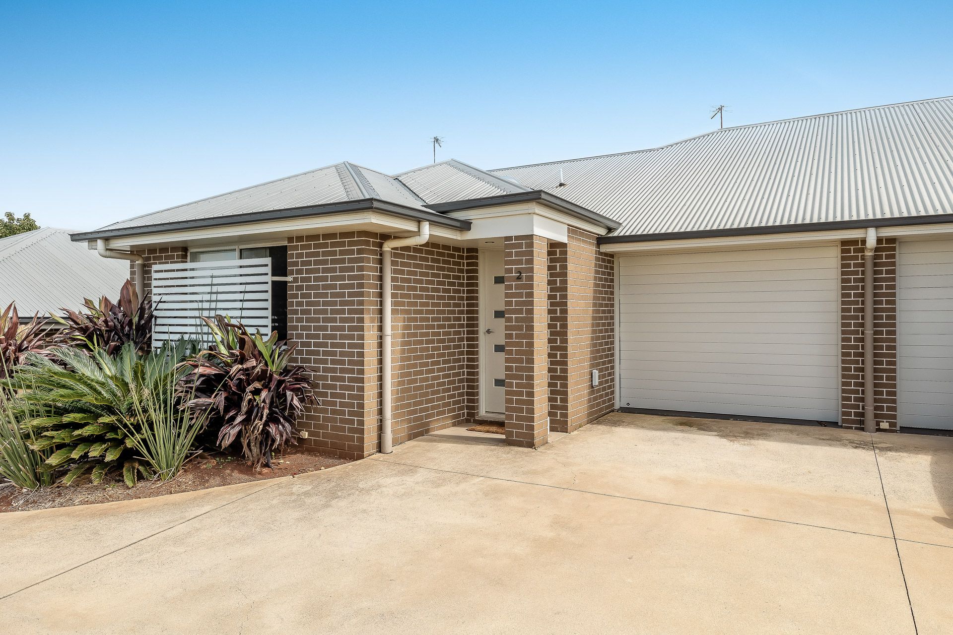 2/8 Alexander Avenue, Highfields, QLD 4352