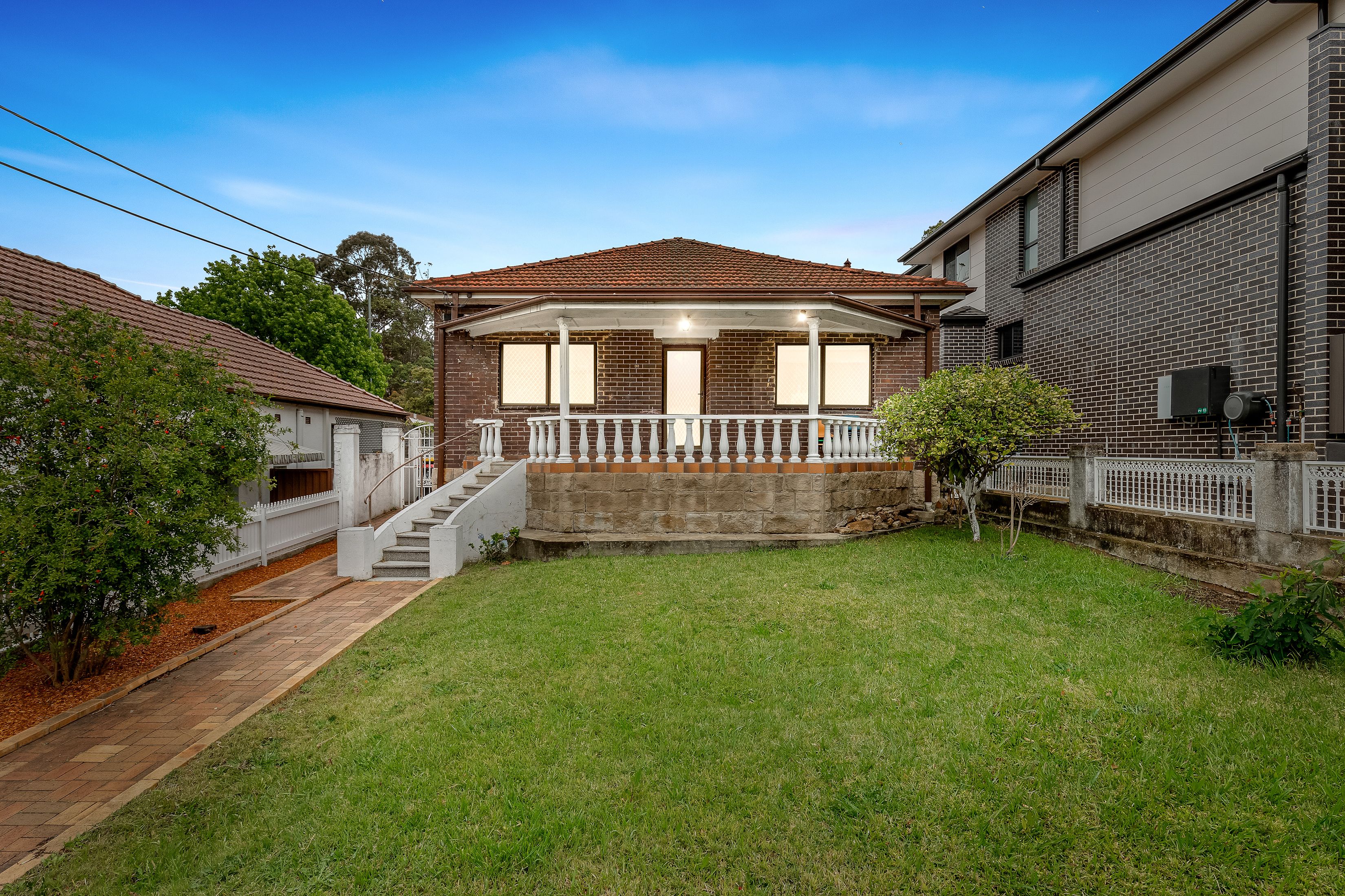 32 Banks Road, Earlwood NSW 2206