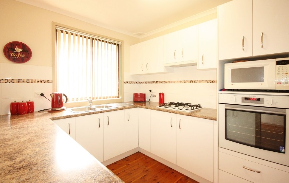 69 Demetrius Road, Rosemeadow, NSW 2560