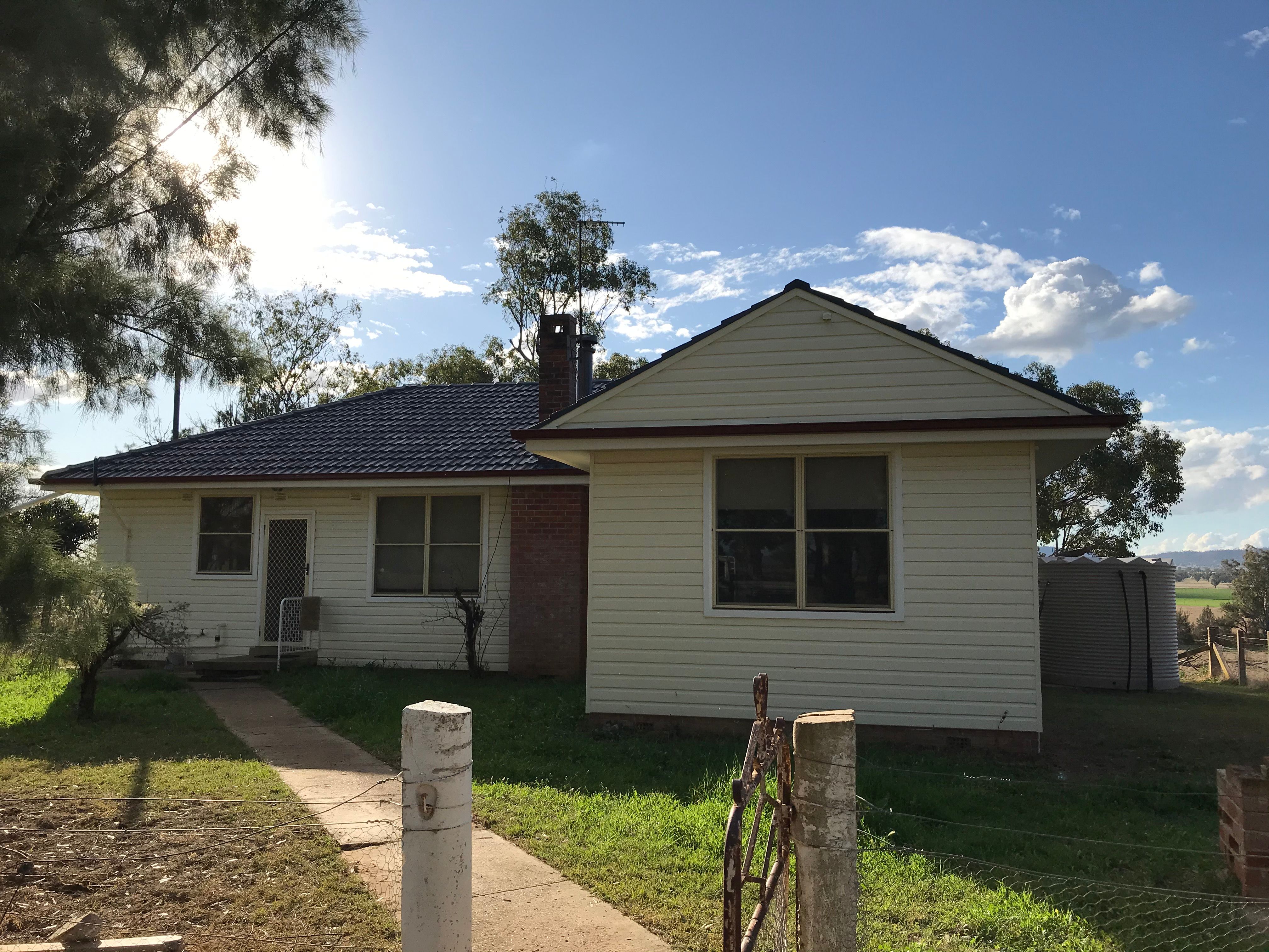 3086 Oxley Highway, Tamworth, NSW 2340 Leased House Ray White Tamworth