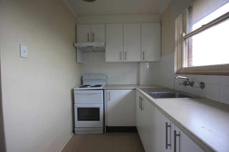 3/5 Bradbury Avenue, Campbelltown, NSW 2560