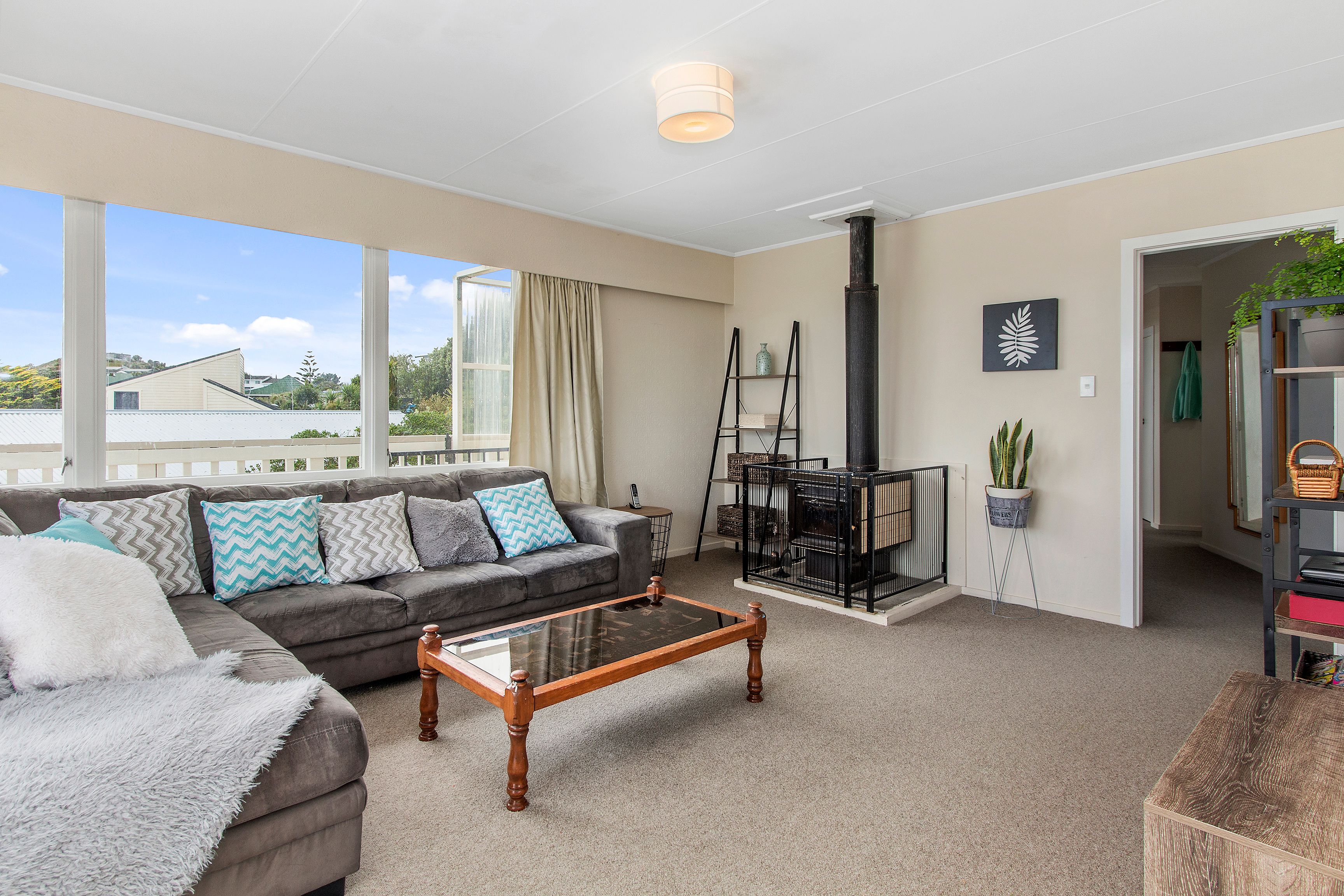 17 Limerick Grove, Ascot Park, Porirua City