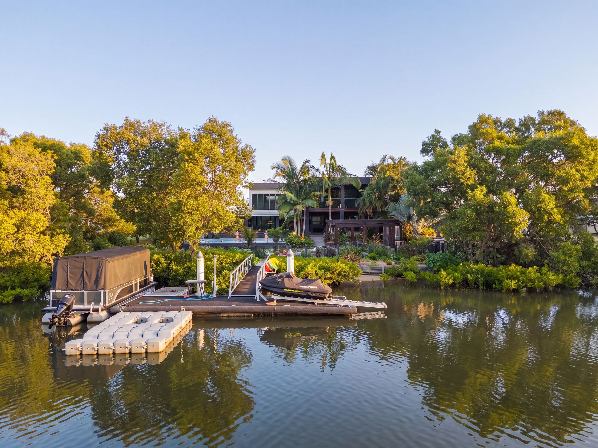 23 Champagne Boulevard — photo 4 of 30