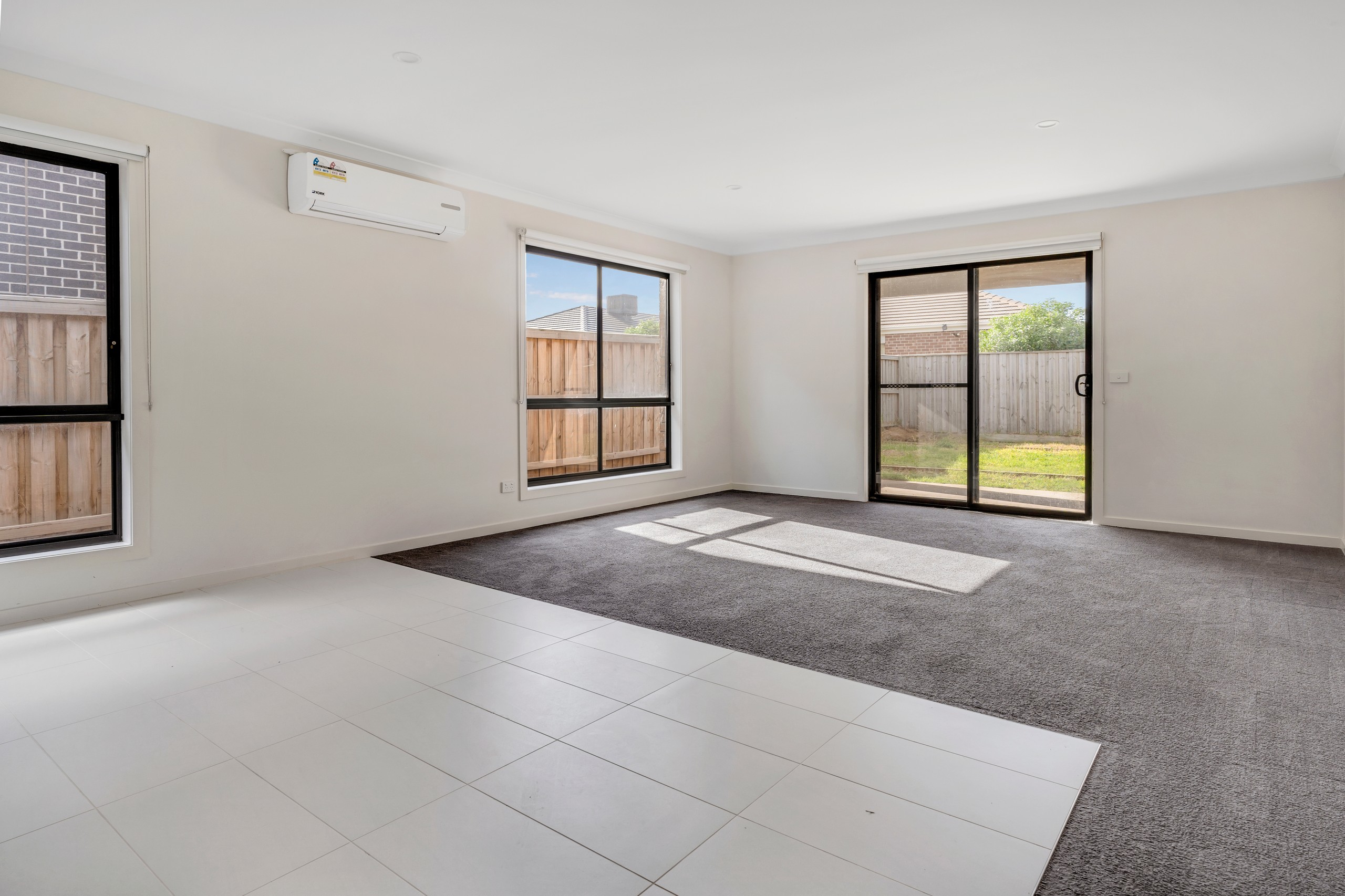 13 Strawberry Road, MANOR LAKES, VIC 3024