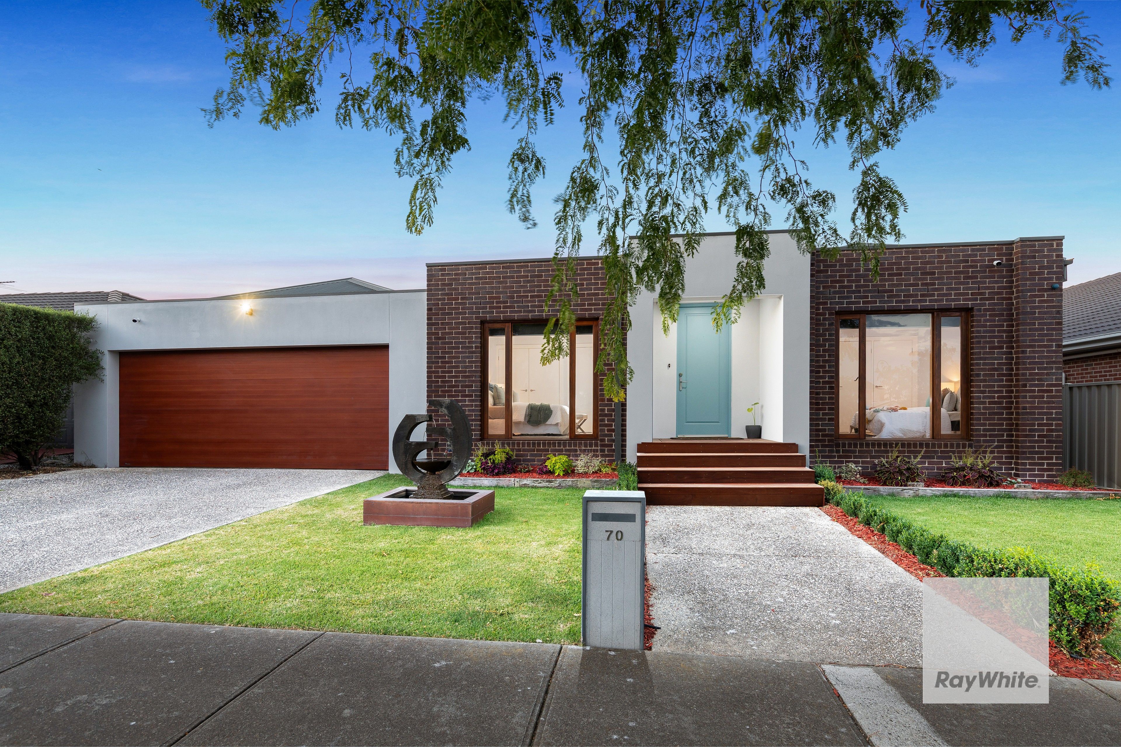 70 Jindabyne Avenue, Taylors Hill, VIC 3037 Sold House Ray White