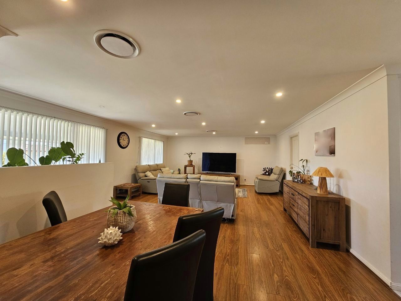 21 SCARVELL Avenue, McGraths Hill, NSW 2756