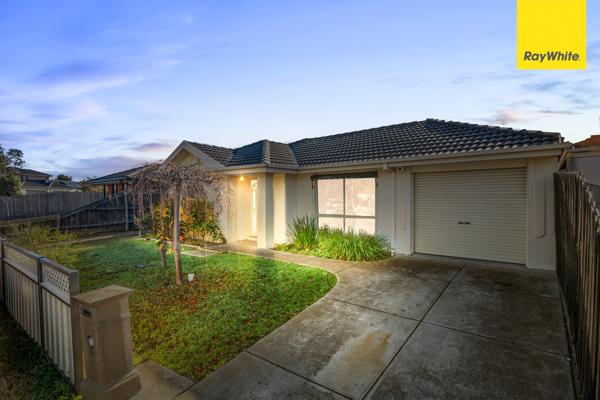 17 Lydeamore Place, Kurunjang, VIC 3337