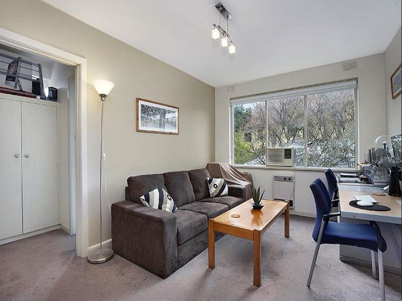 8/4 Hartpury Avenue, Elwood, VIC 3184