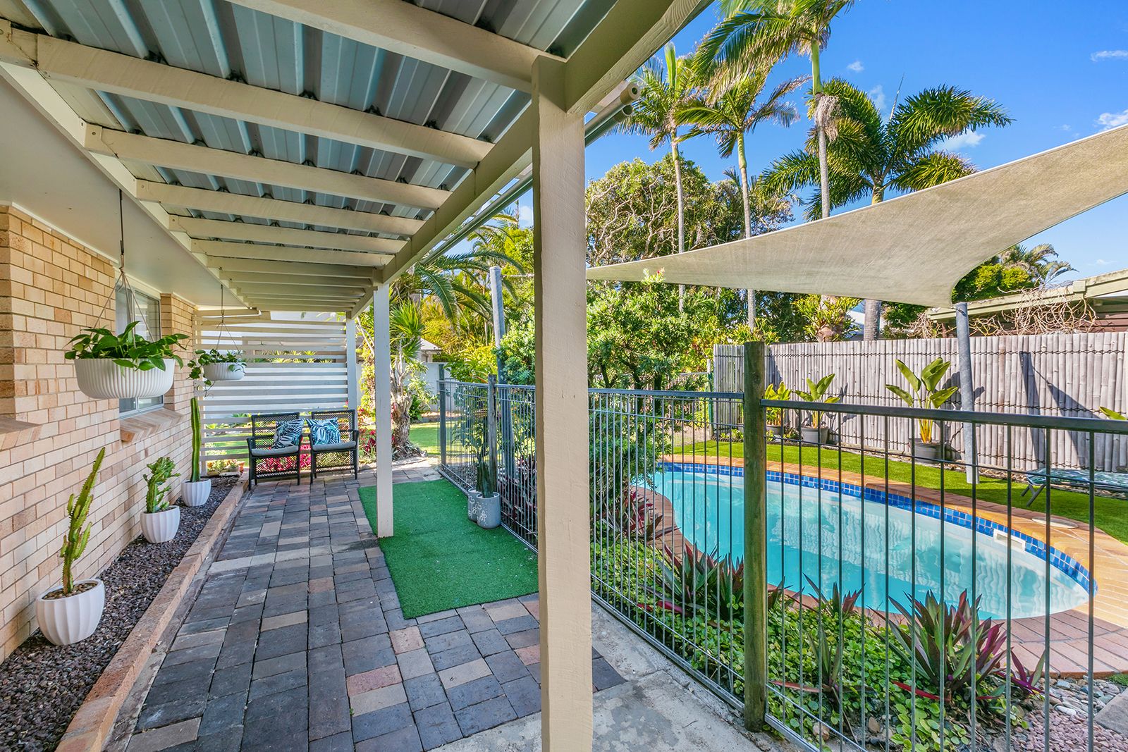 27 Narambi Street, Warana, QLD 4575