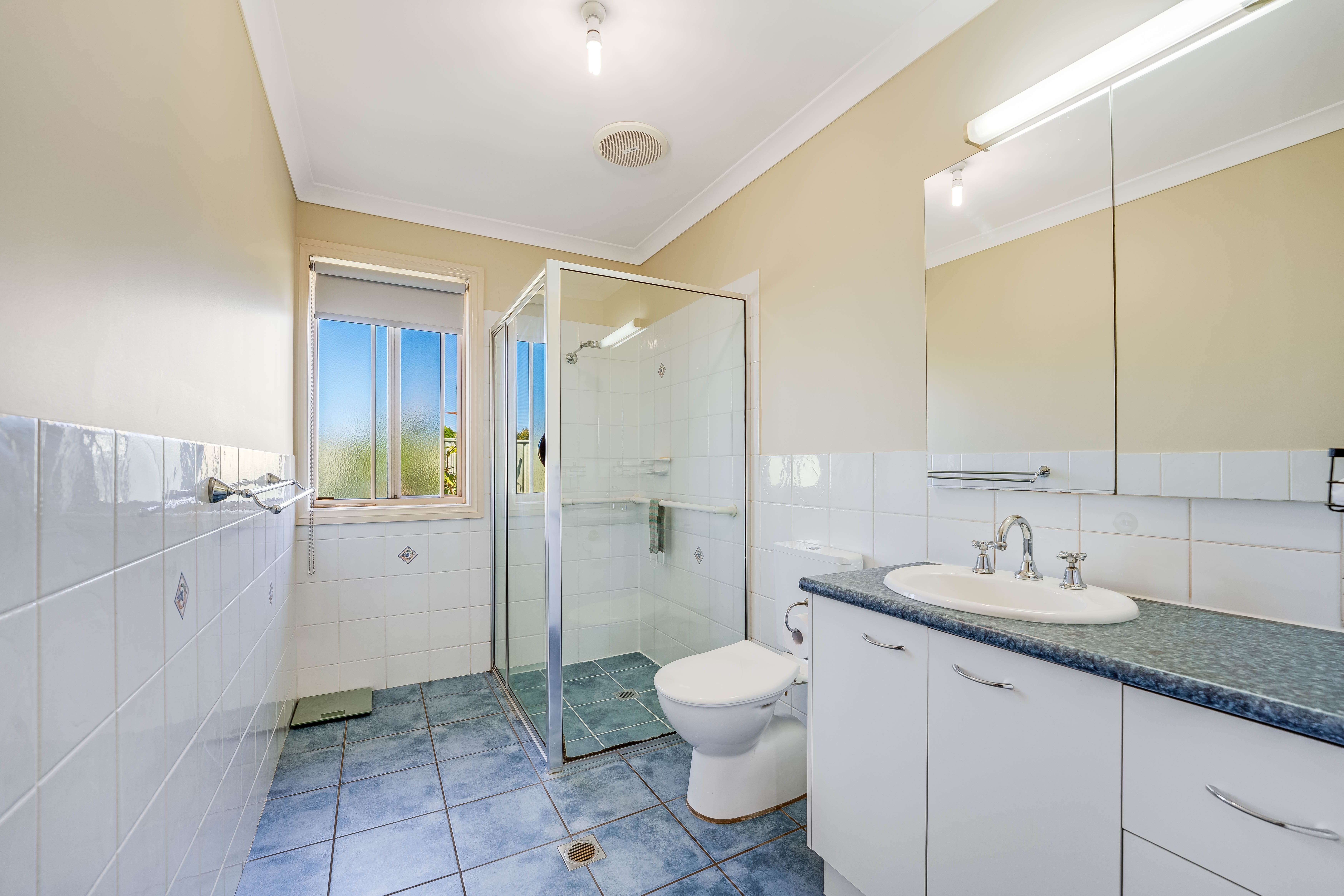 529 Iluka Crescent — photo 16 of 30