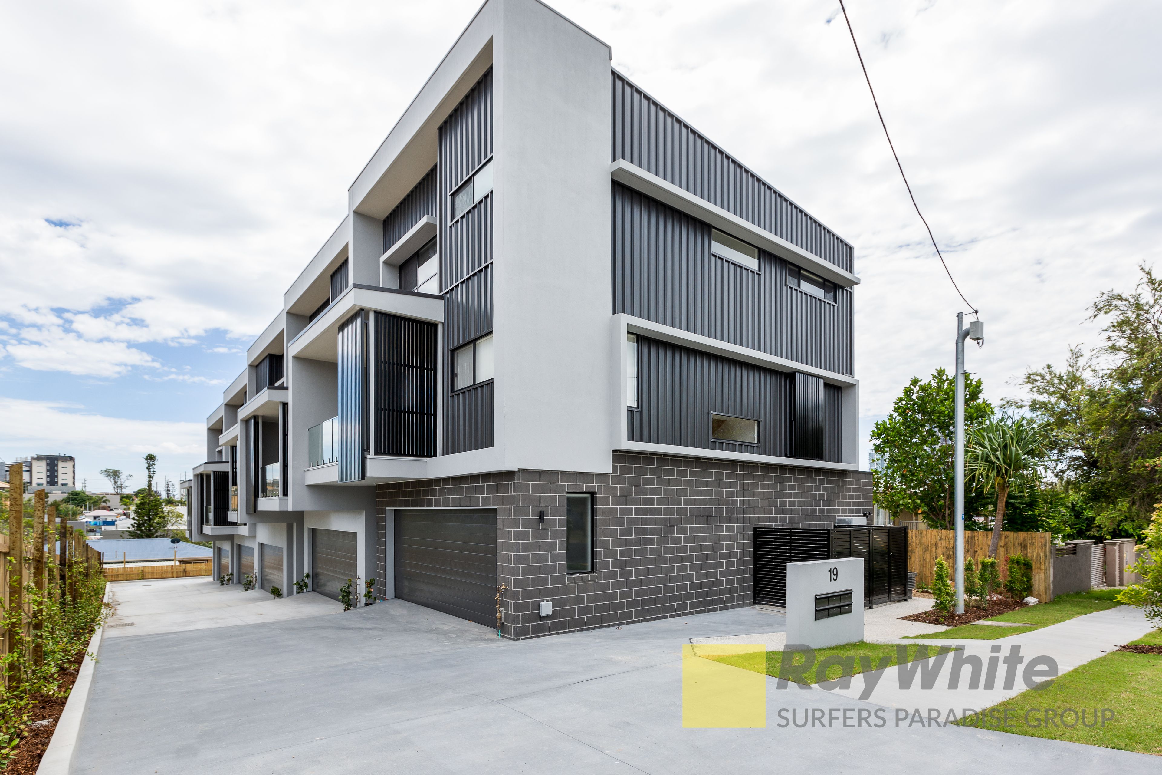 1-5/19 Minnie Street, Southport, QLD 4215