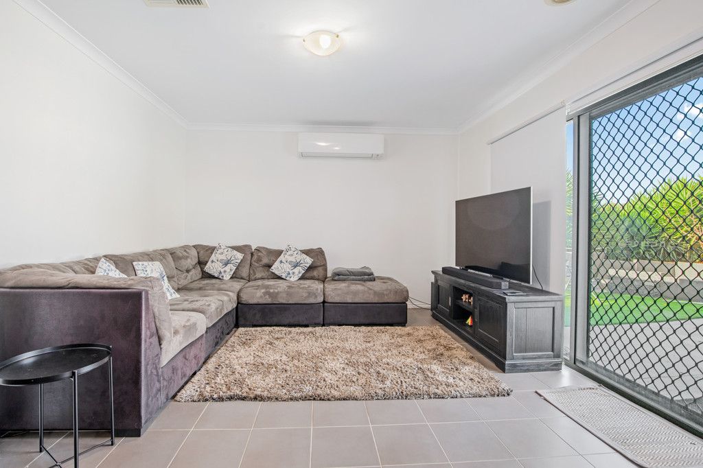 13 Murrumbidgee Street, MANOR LAKES, VIC 3024