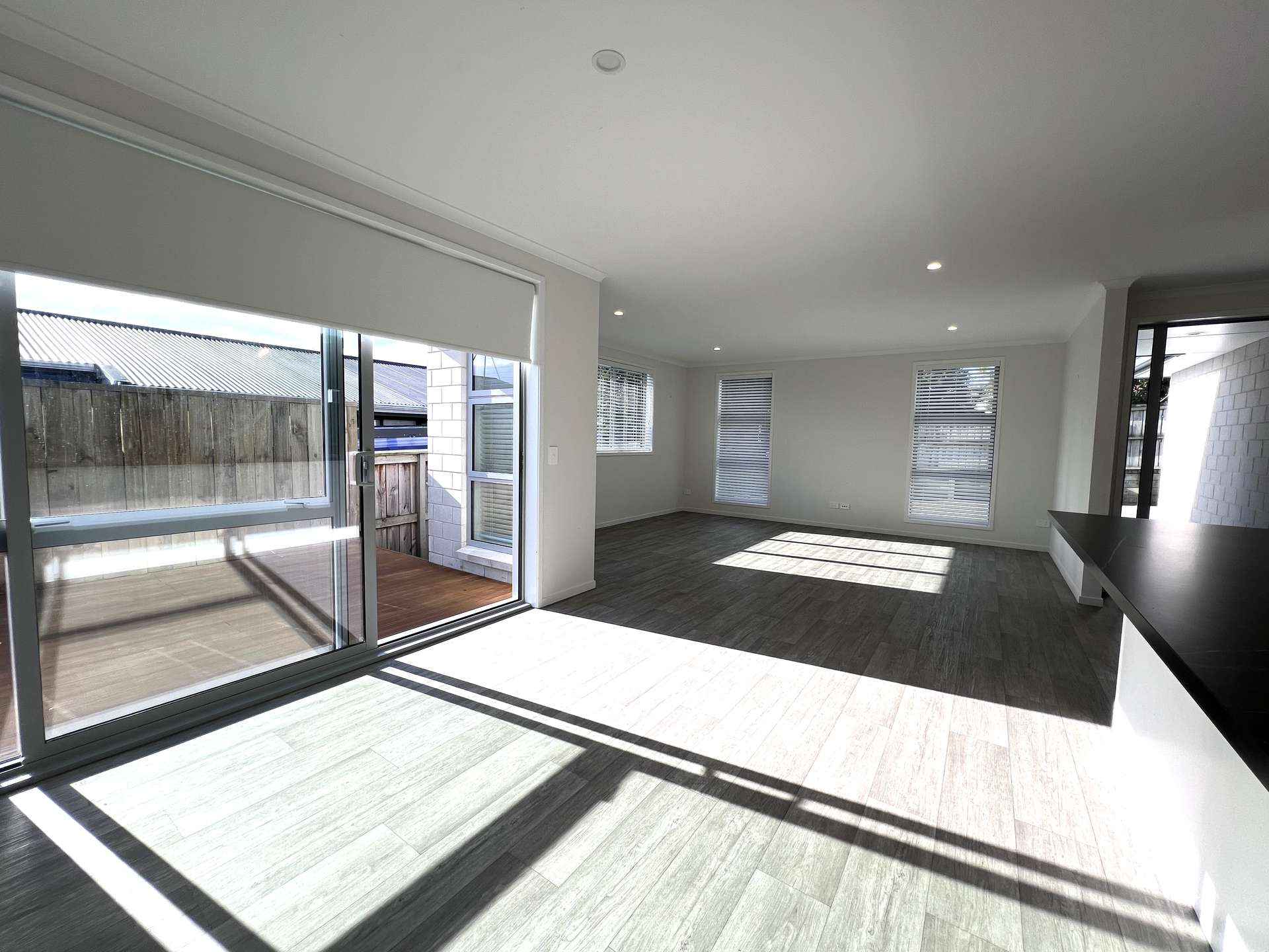 11B Humber Crescent photo 2