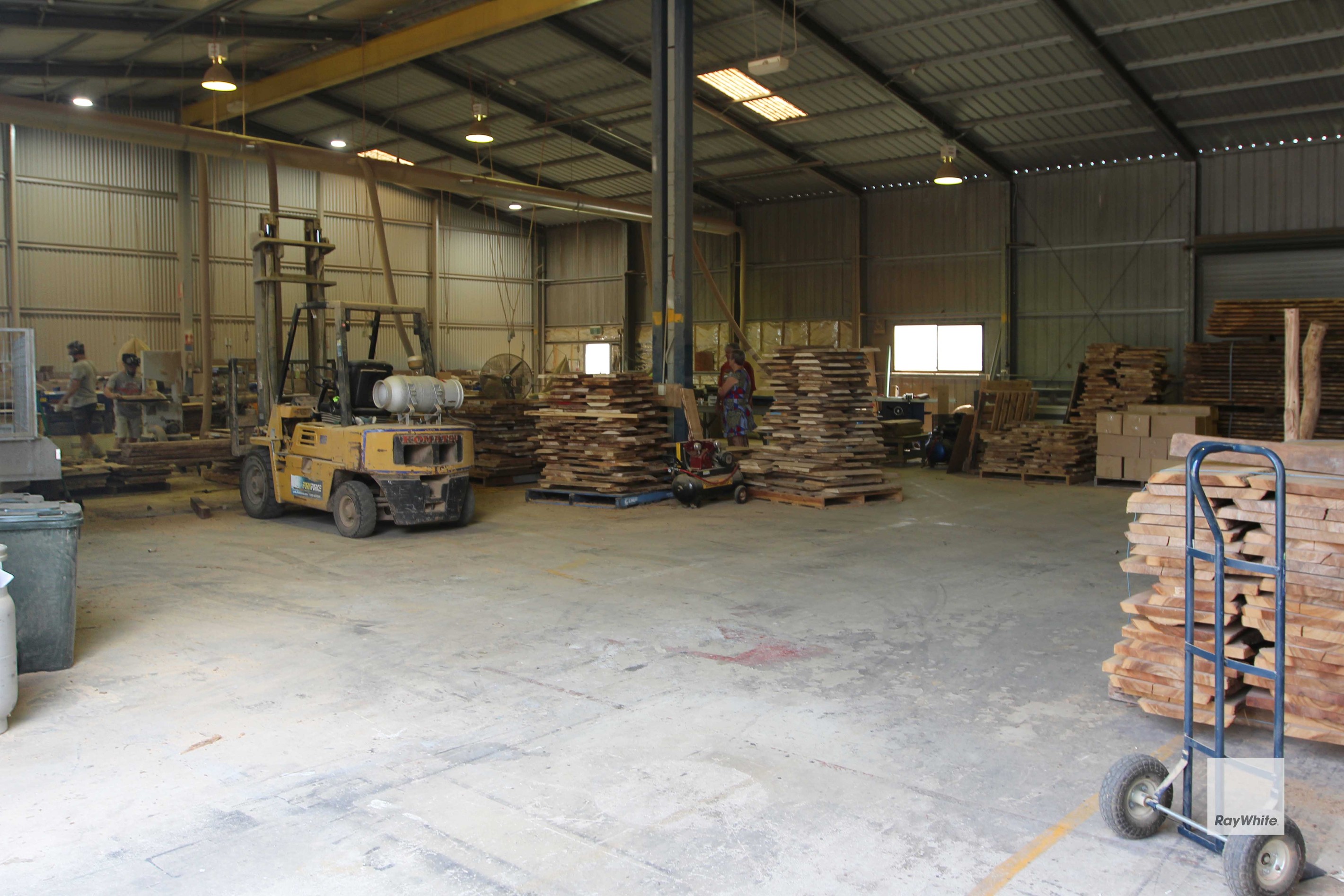 Tenancy B 13 Machinery Road, Yandina, QLD 4561