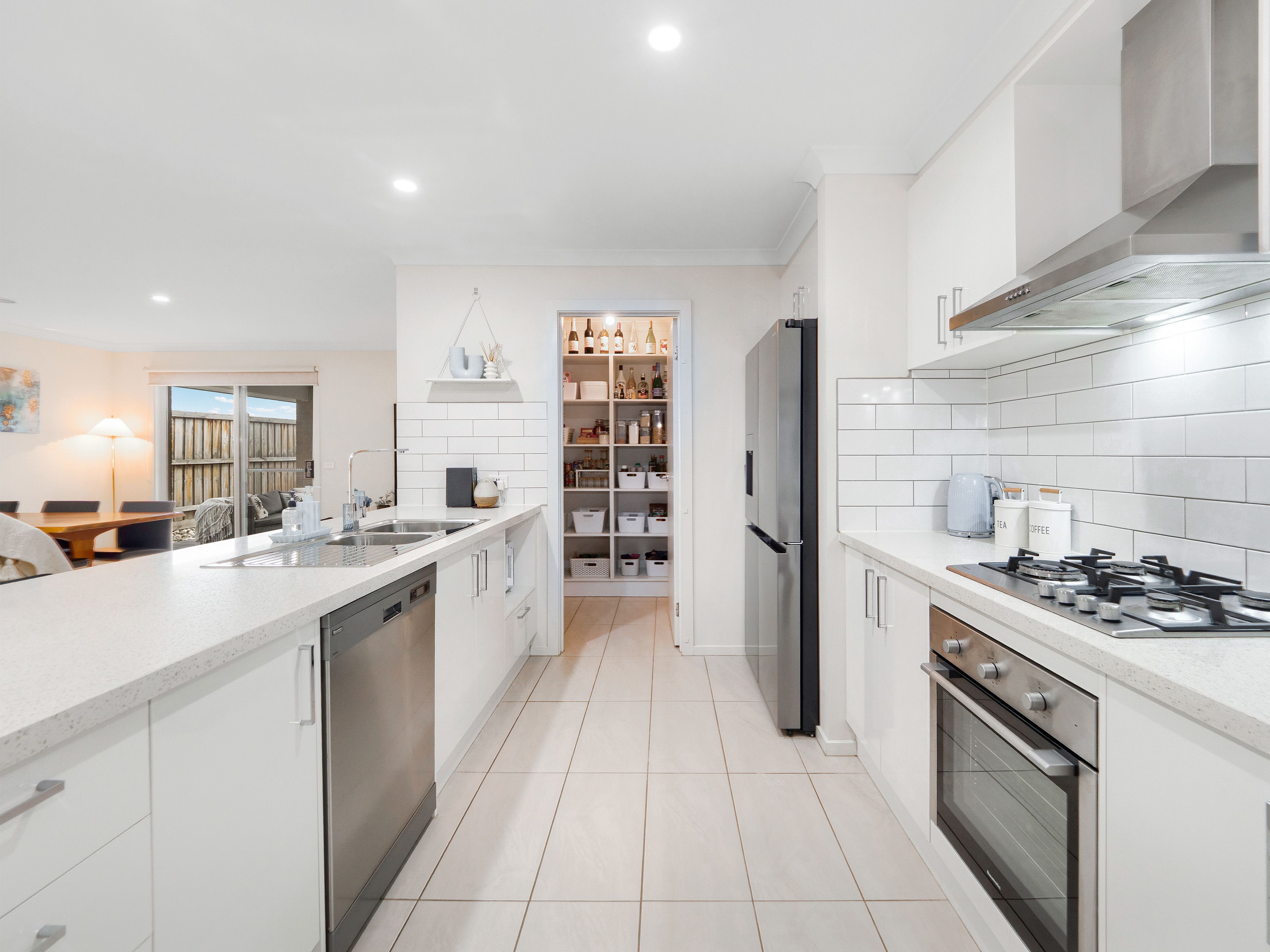 10 Bower Vine Road — photo 7 of 30