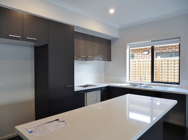 1 Cayman Court, LYNDHURST, VIC 3975