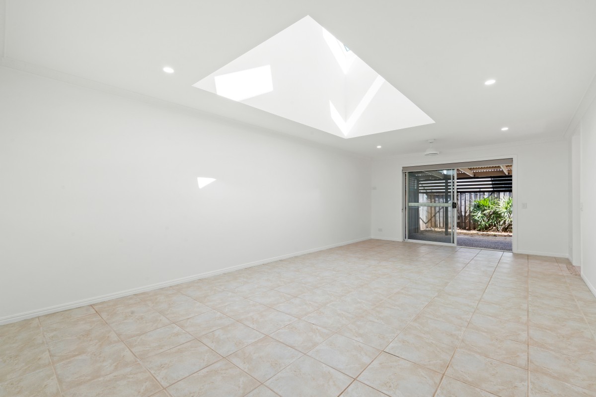 2/2 Yale Street, Varsity Lakes, QLD 4227