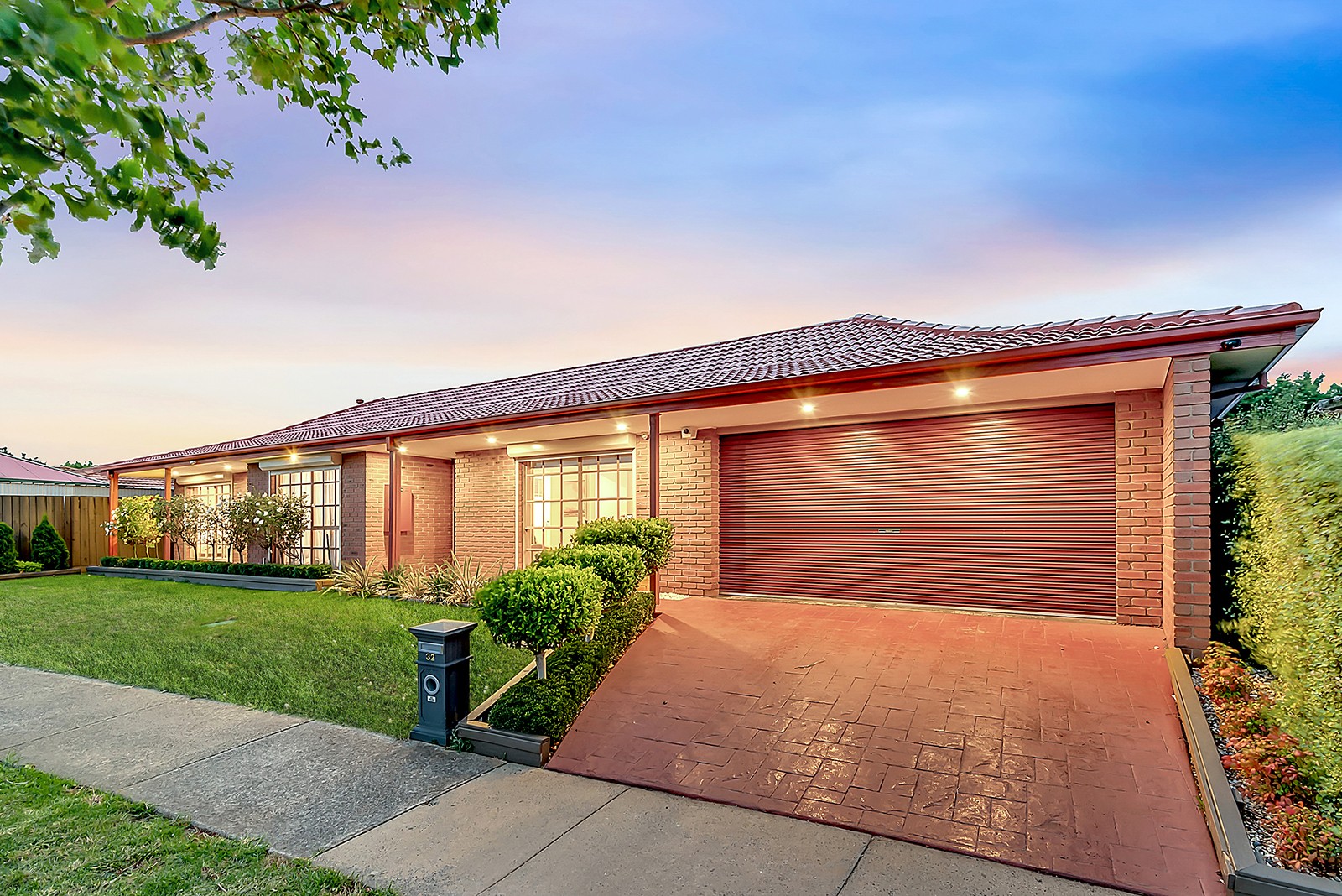 32 Newlyn Drive, Craigieburn, VIC 3064