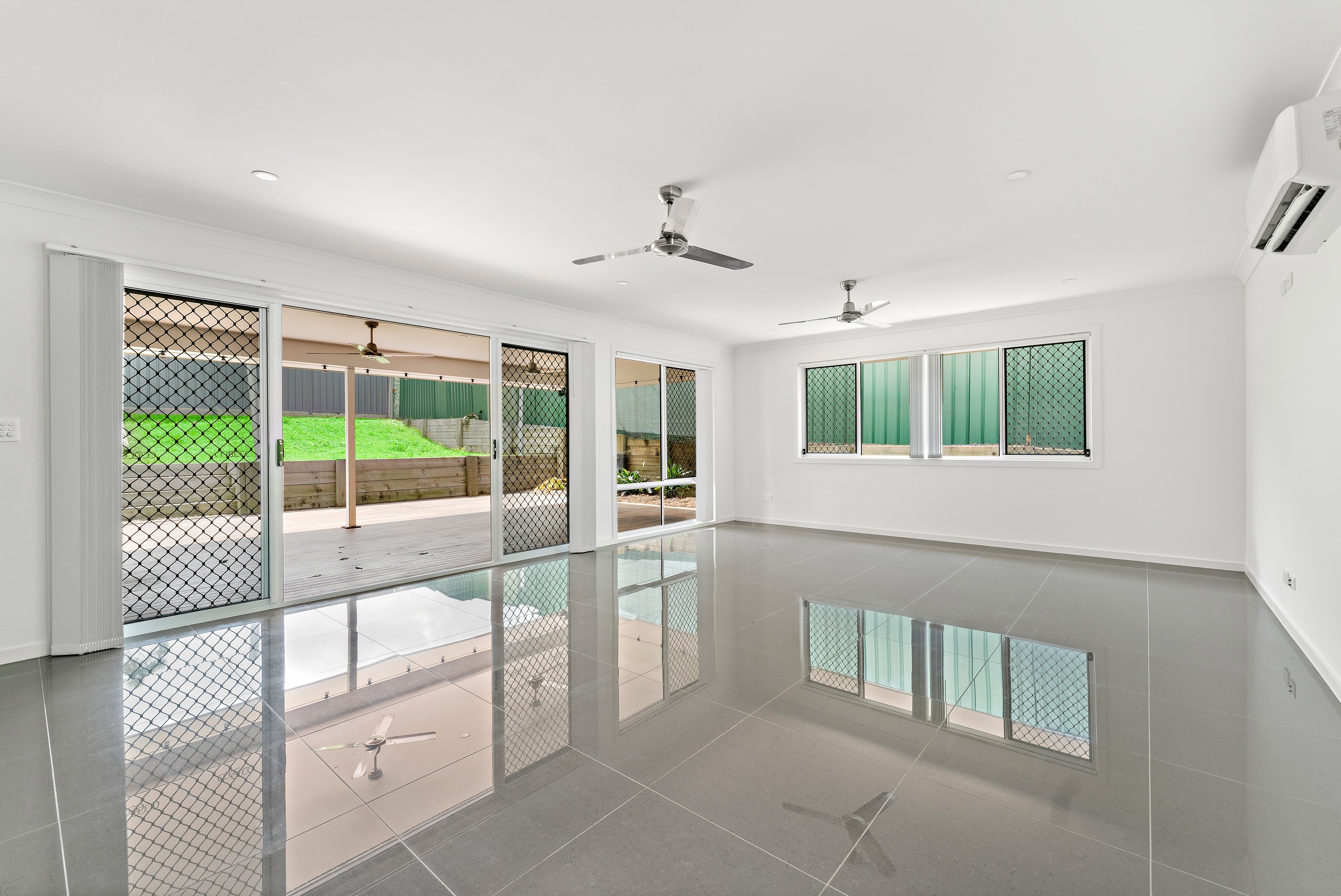 13a Bimbadeen Drive, Loganholme, QLD 4129