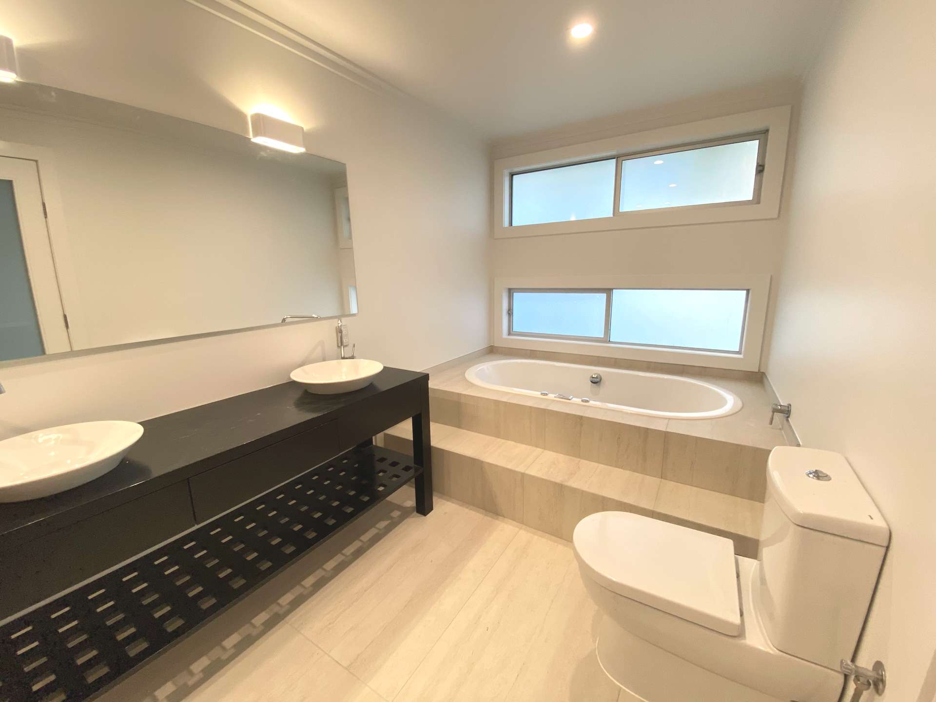 28b Godden Crescent photo 8