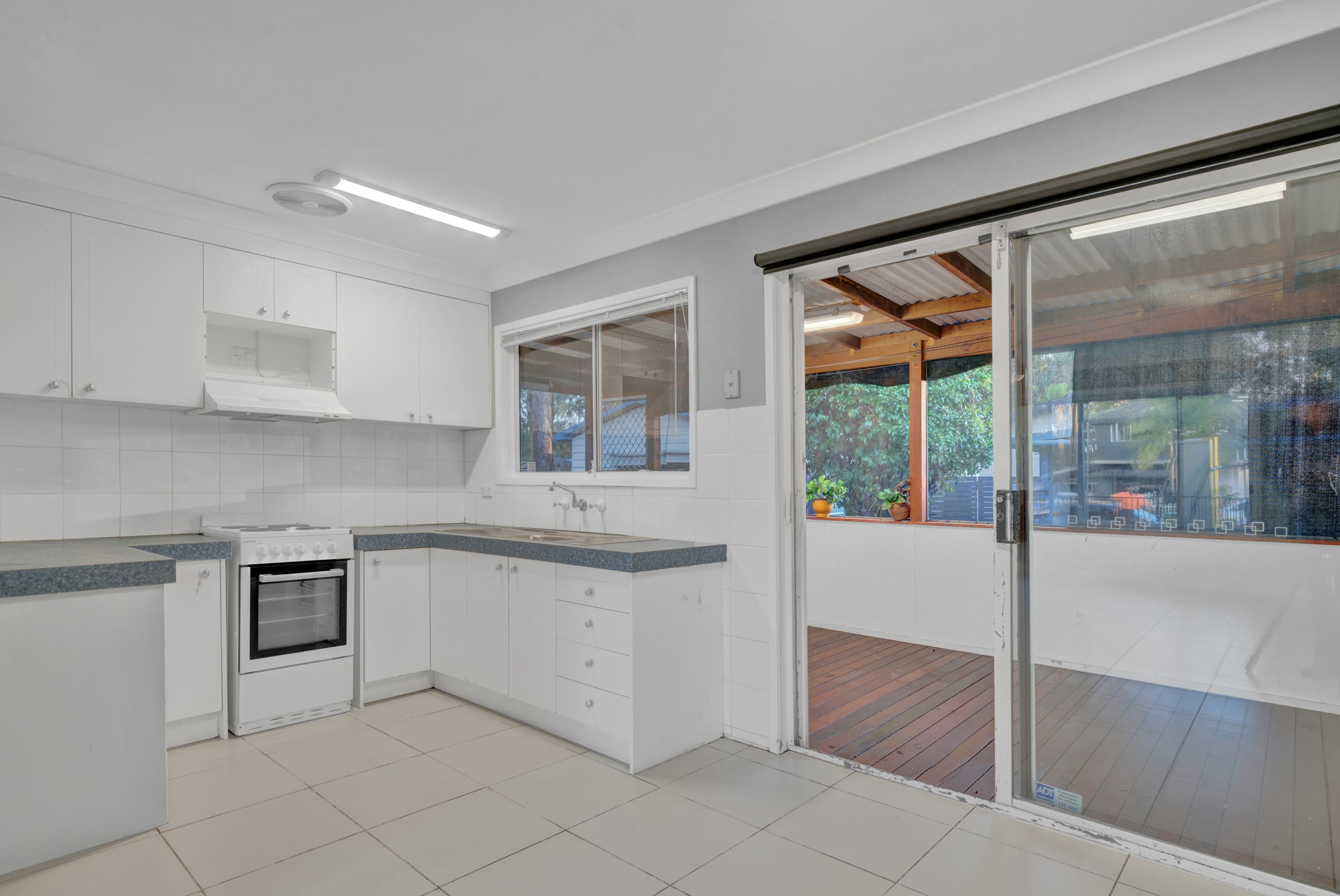 28 Moloki Avenue, Chittaway Bay, NSW 2261