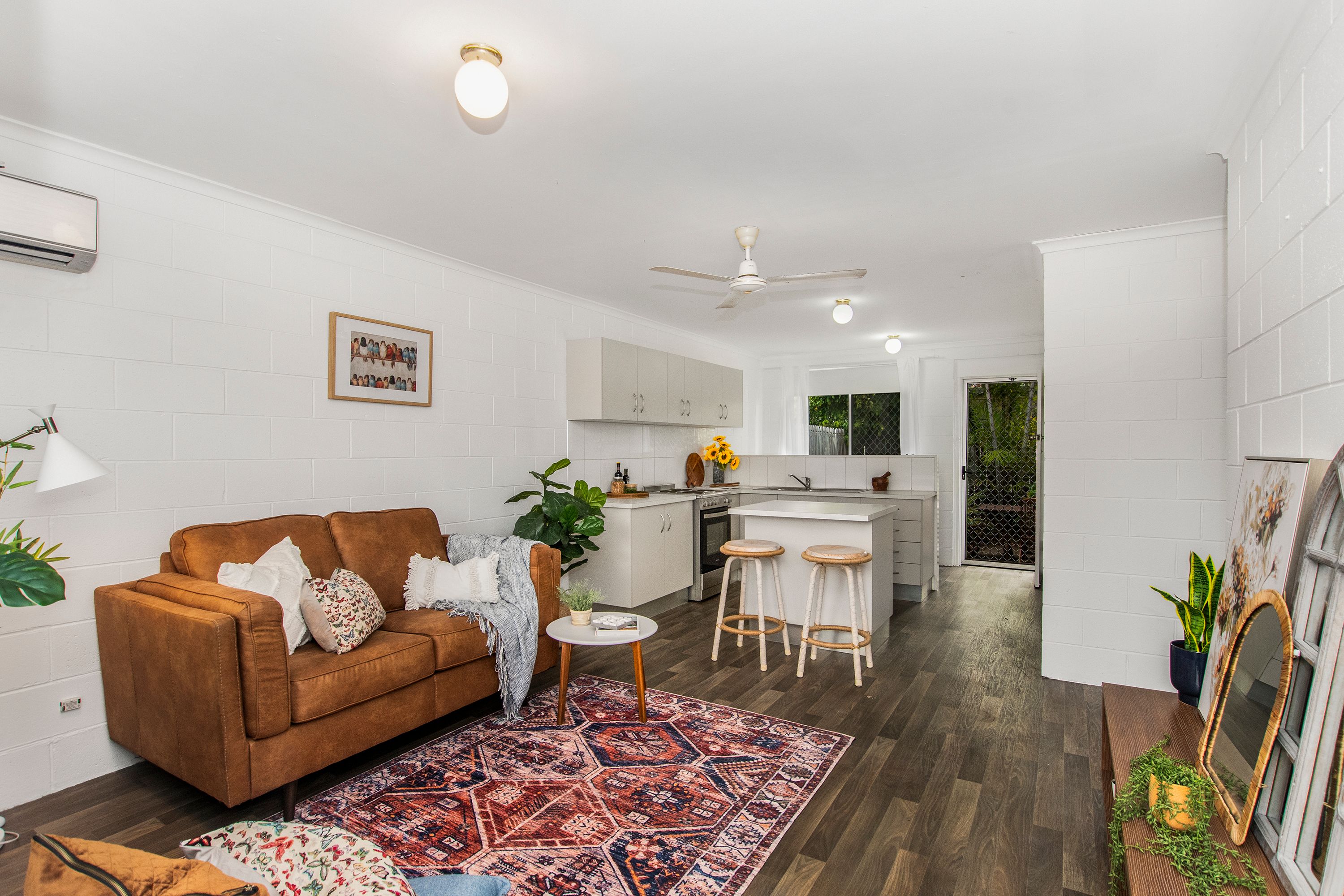 2/20 Carmody Street, Hermit Park, QLD 4812