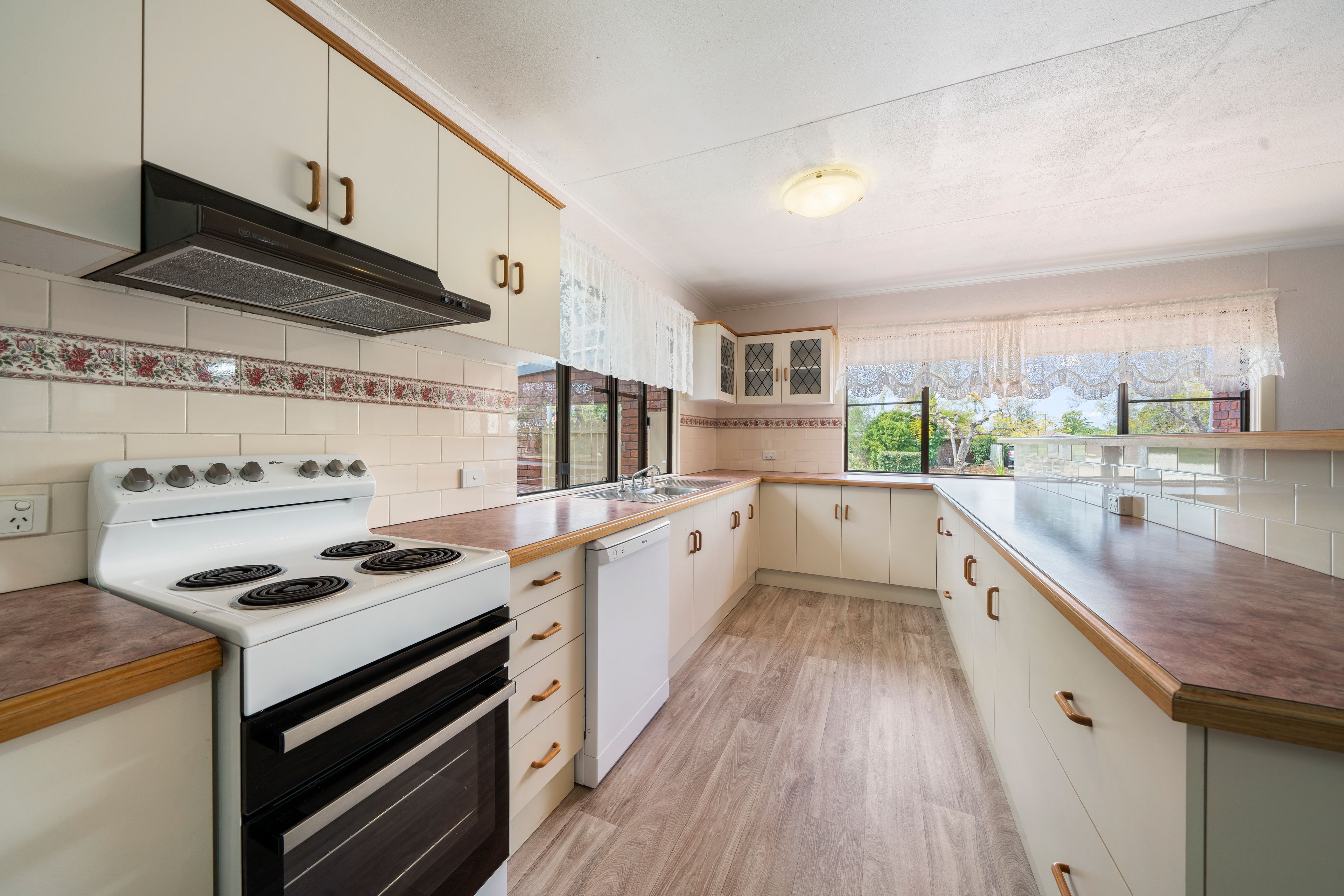 13 Holmes Street — photo 8 of 22