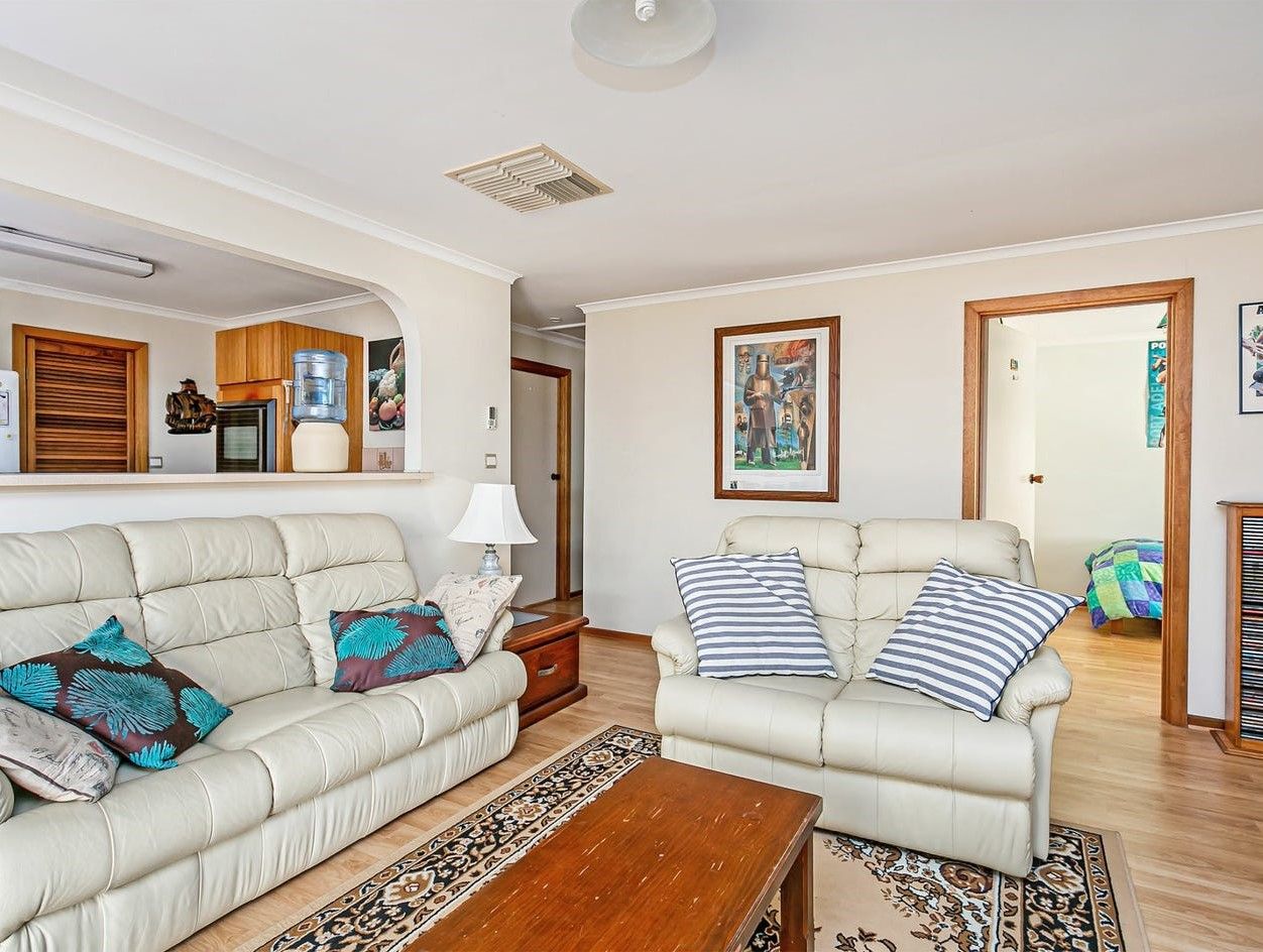 79 Klingberg Drive — photo 7 of 18