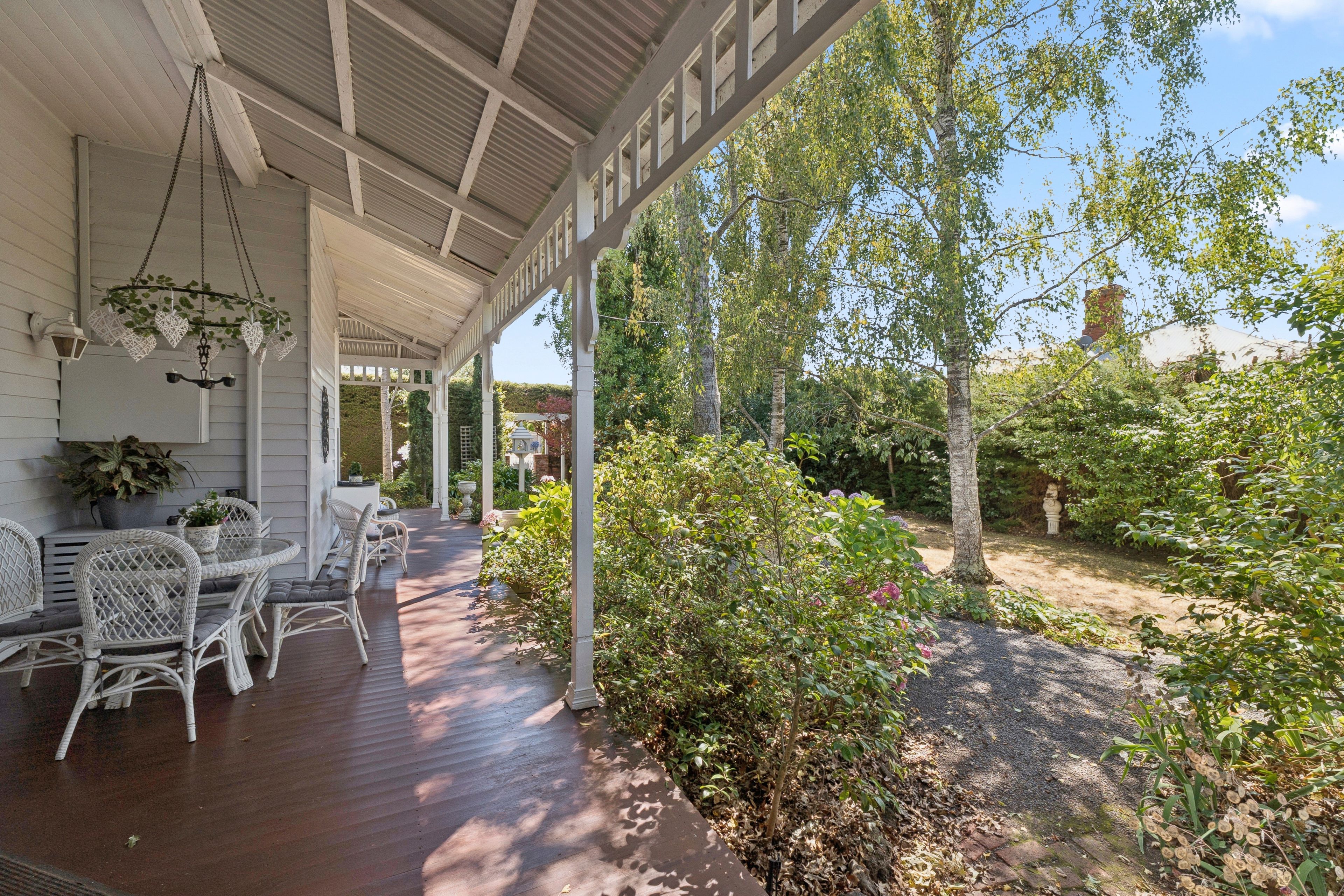 33 Parrott Street — photo 3 of 30