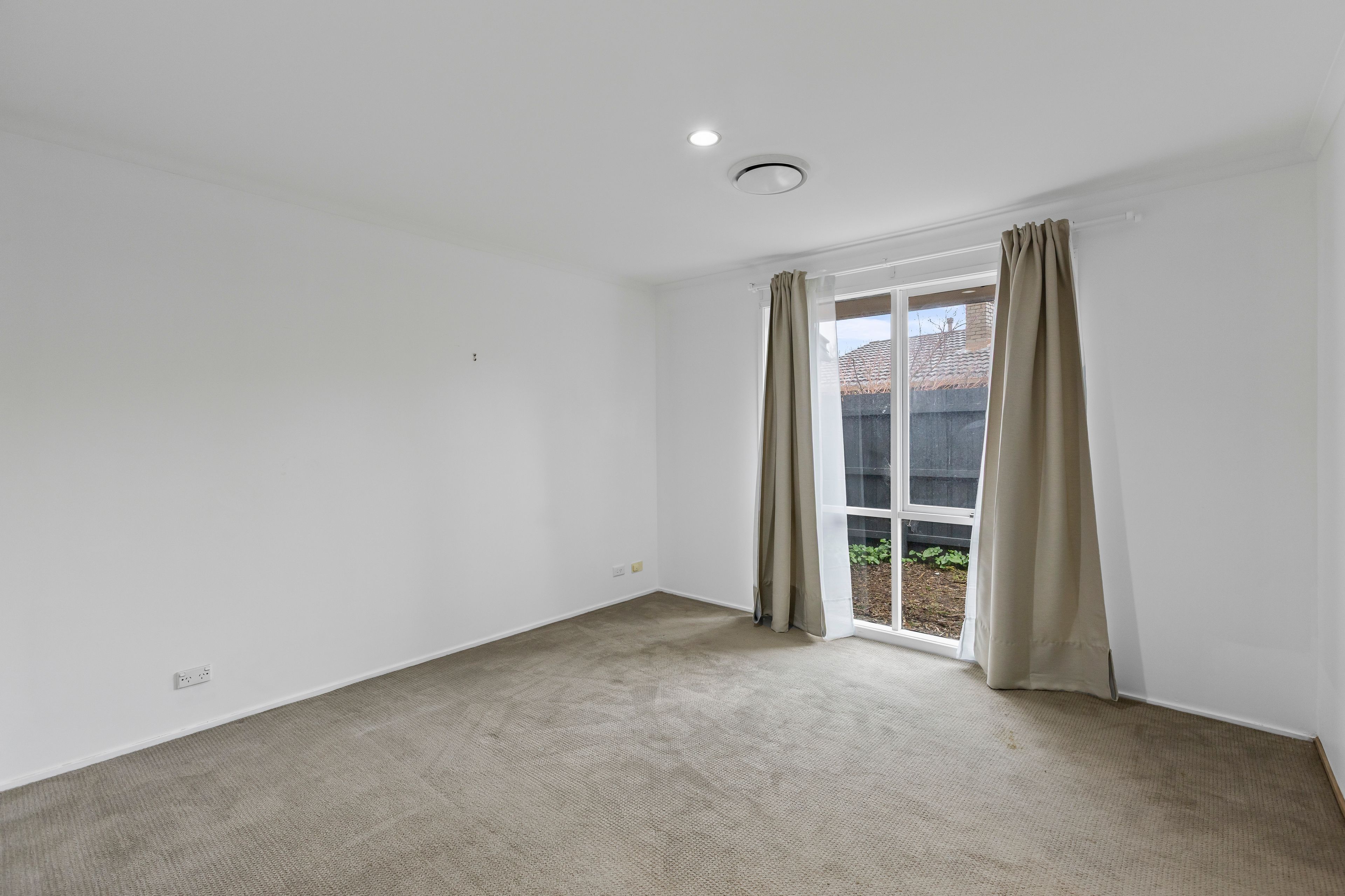 4 Kintyre Court — photo 6 of 11