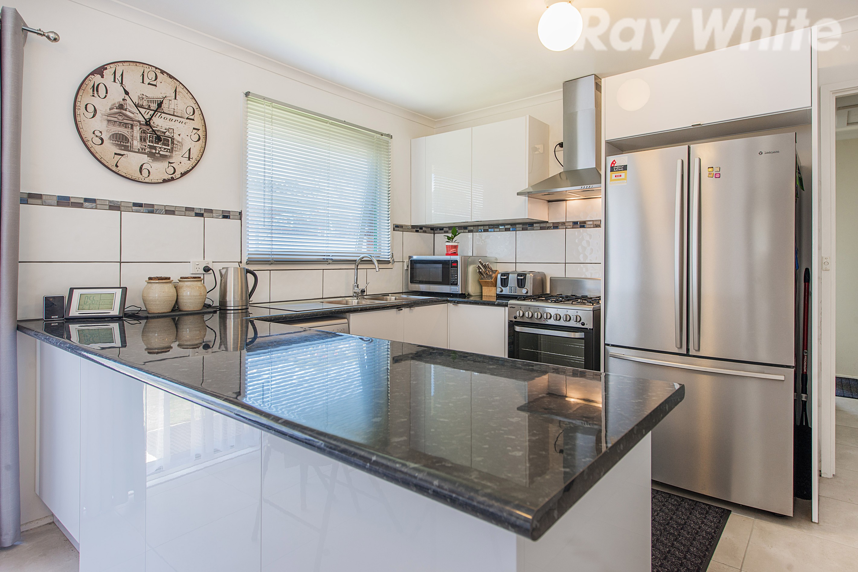 2/2 William Street, Cranbourne, VIC 3977