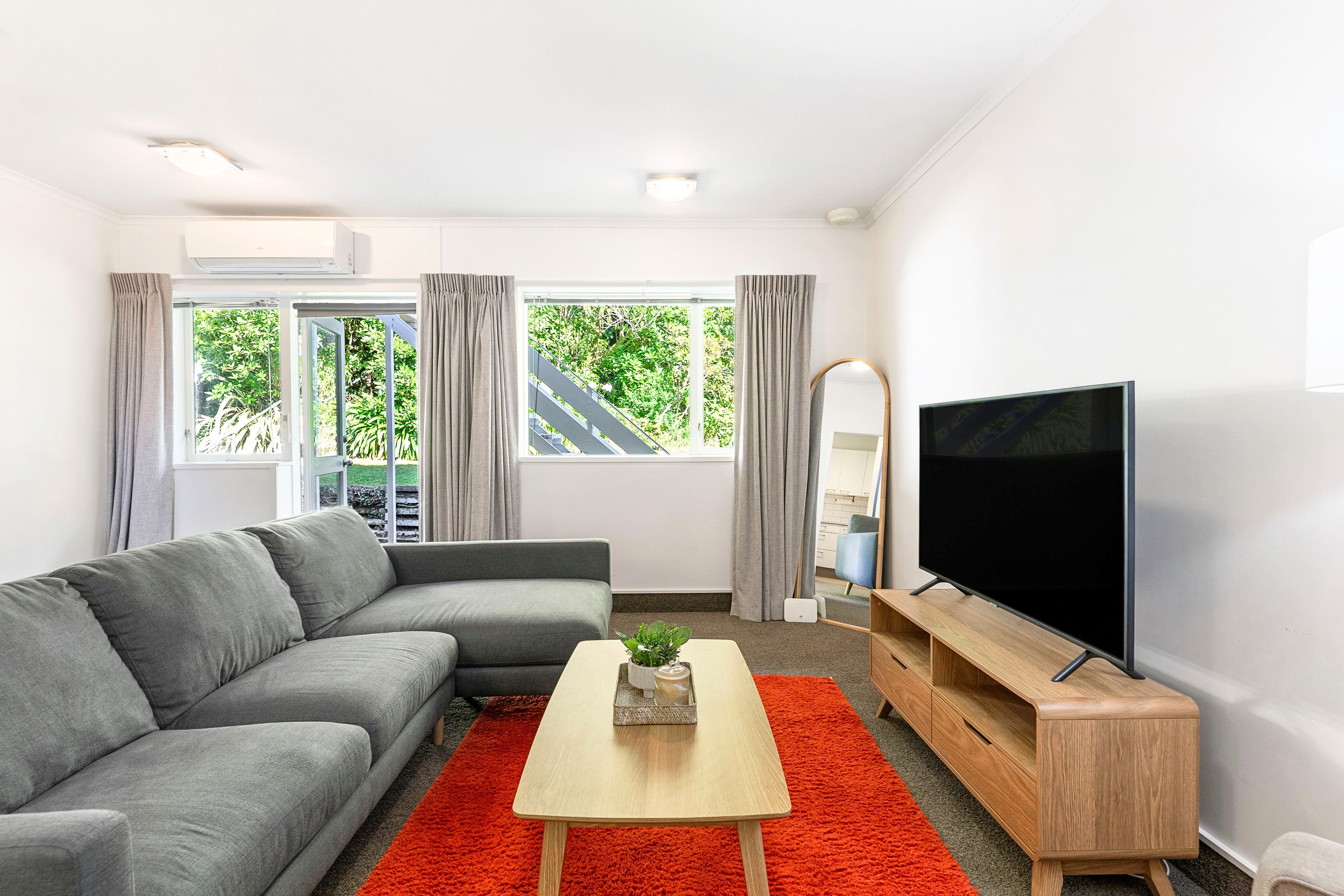 2/15 Upper Lewisville Terrace, Thorndon, Wellington City