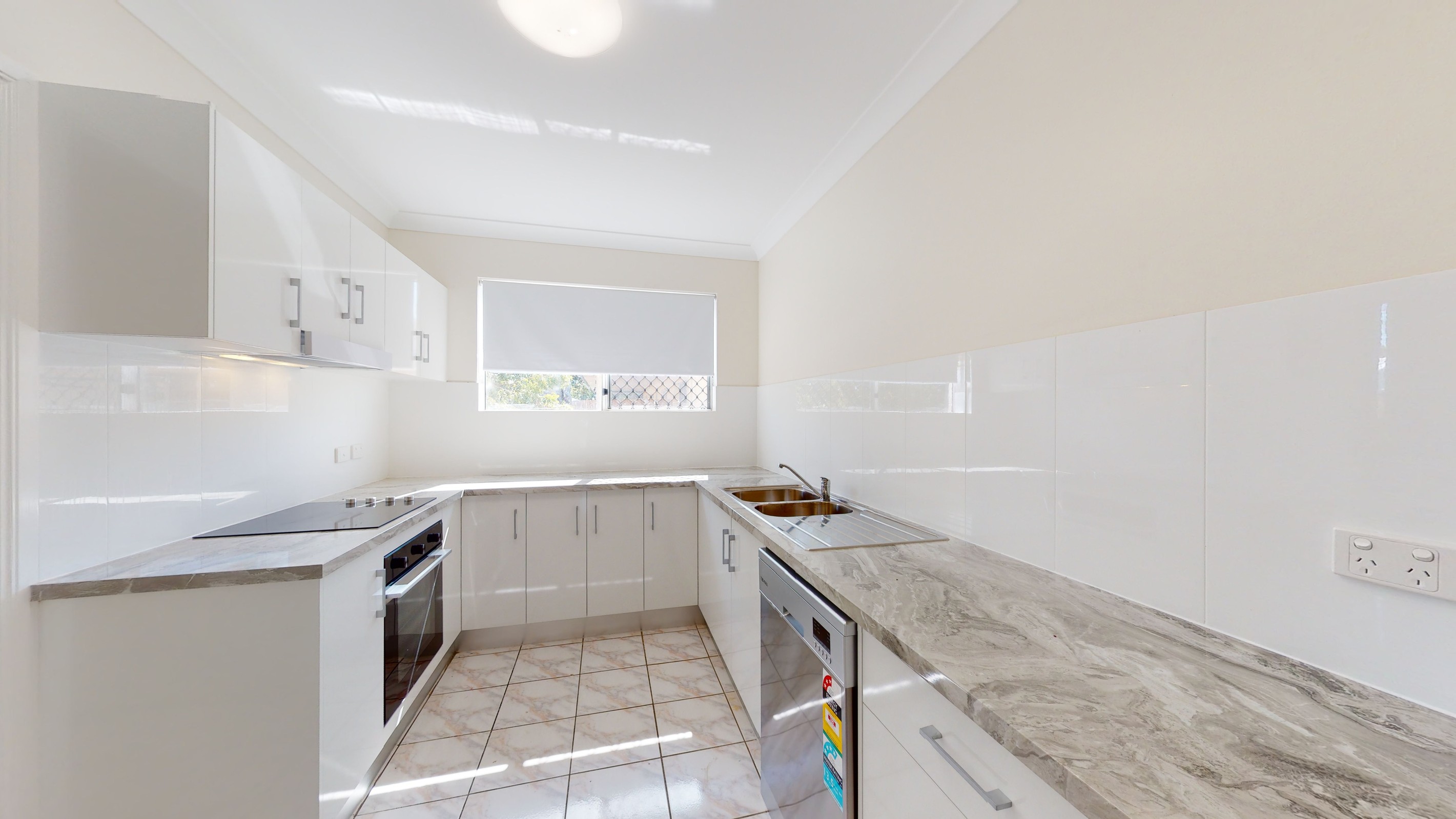 27 Lornsleigh Street, Mount Louisa, QLD 4814