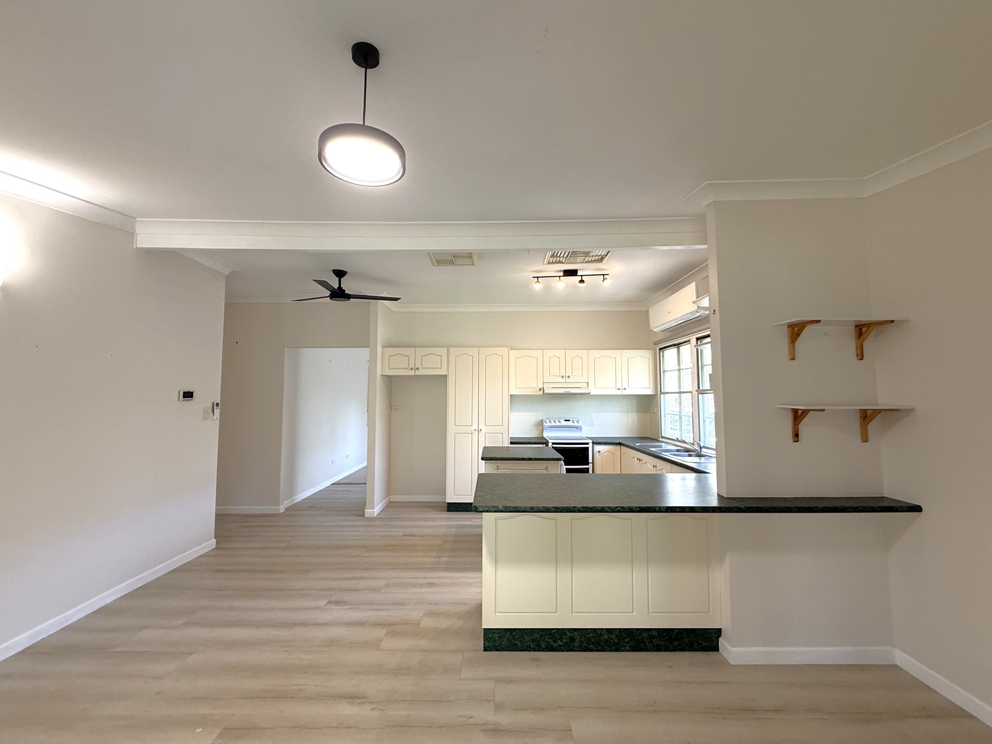 7 Heron Street — photo 4 of 14