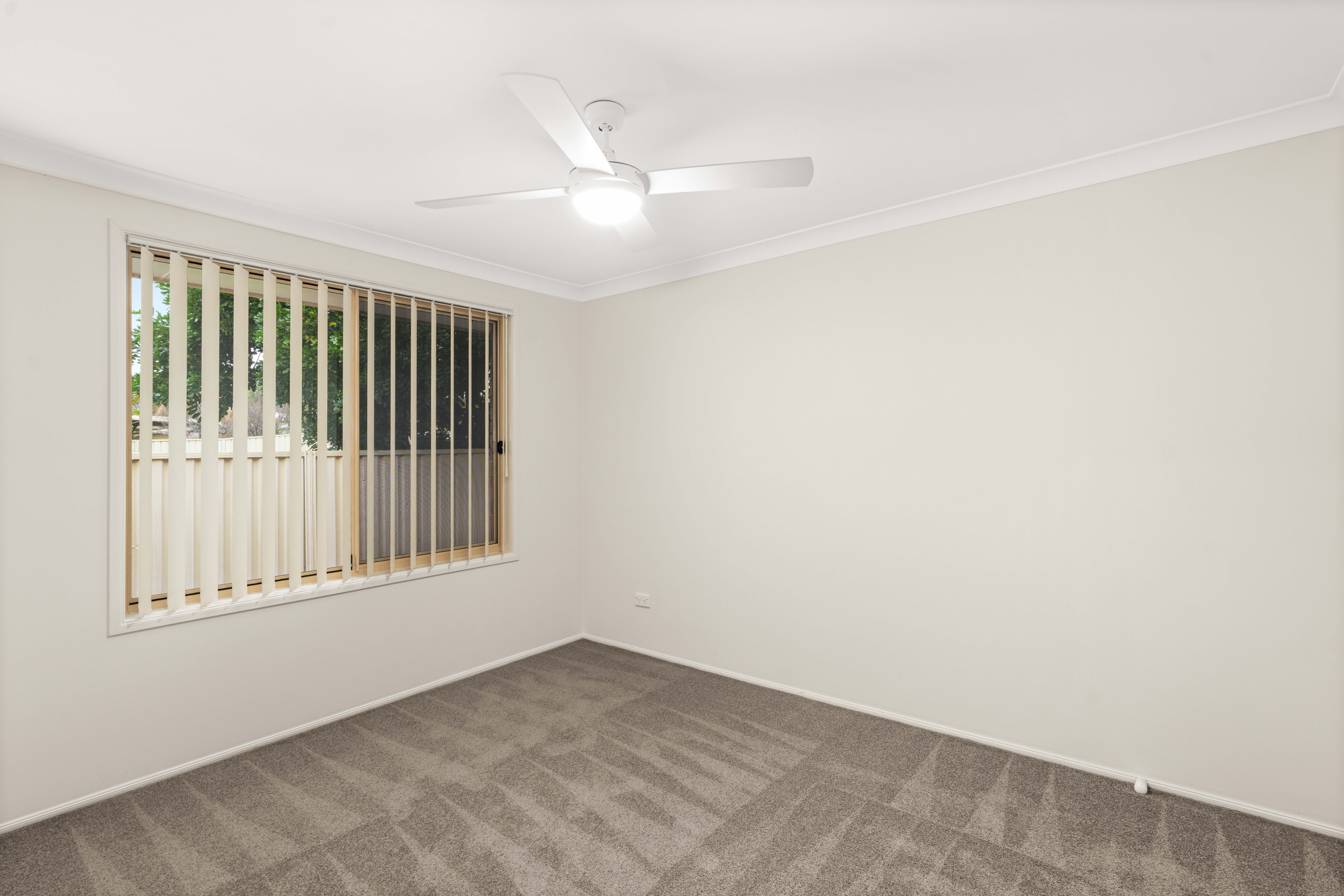 6 Marsden Close — photo 16 of 20
