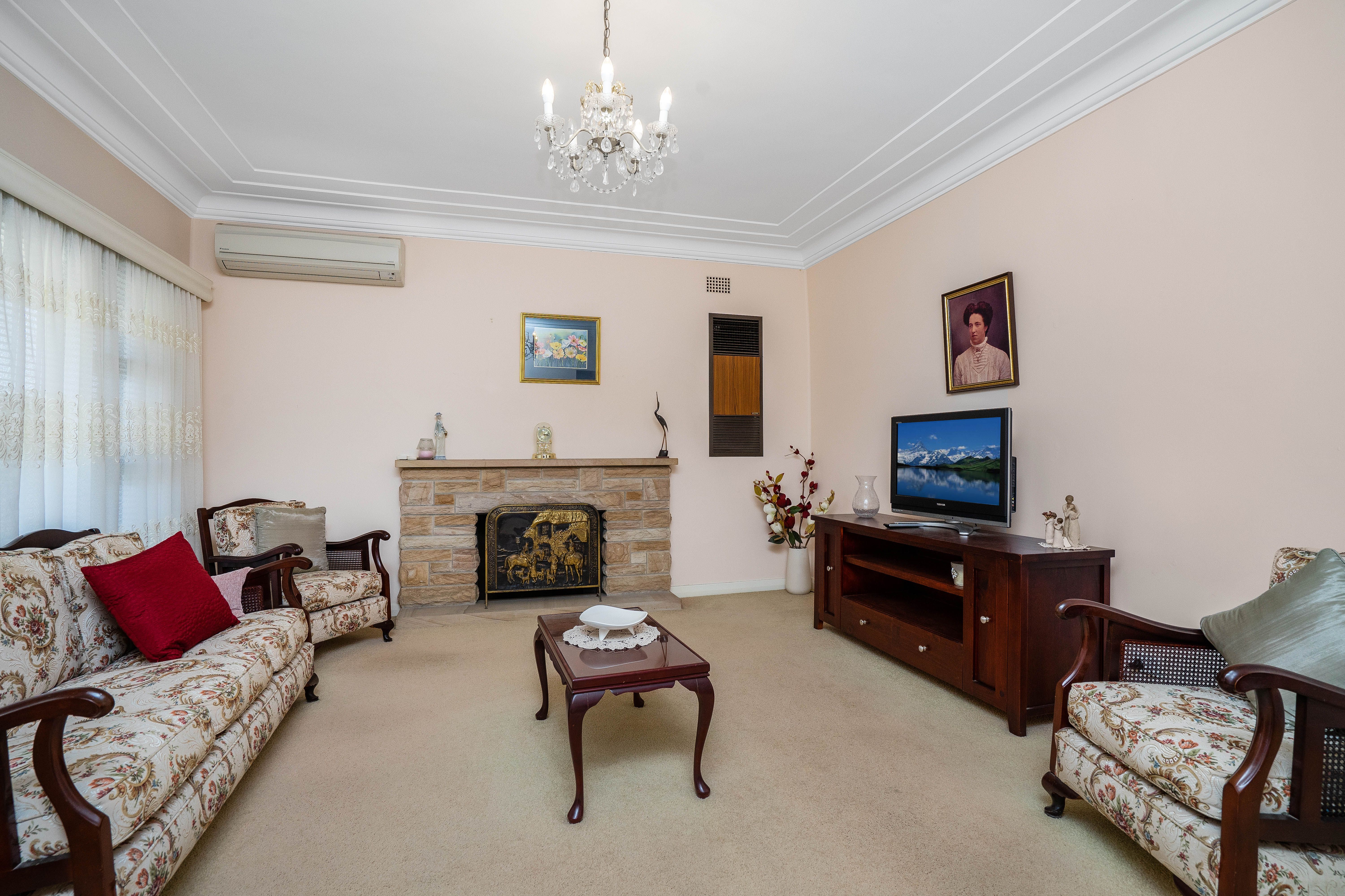 37 Second Avenue, Rutherford, NSW 2320