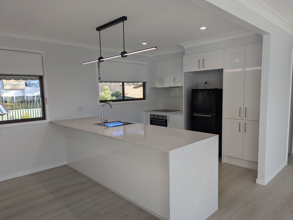 24 Rays Road, Bateau Bay, NSW 2261