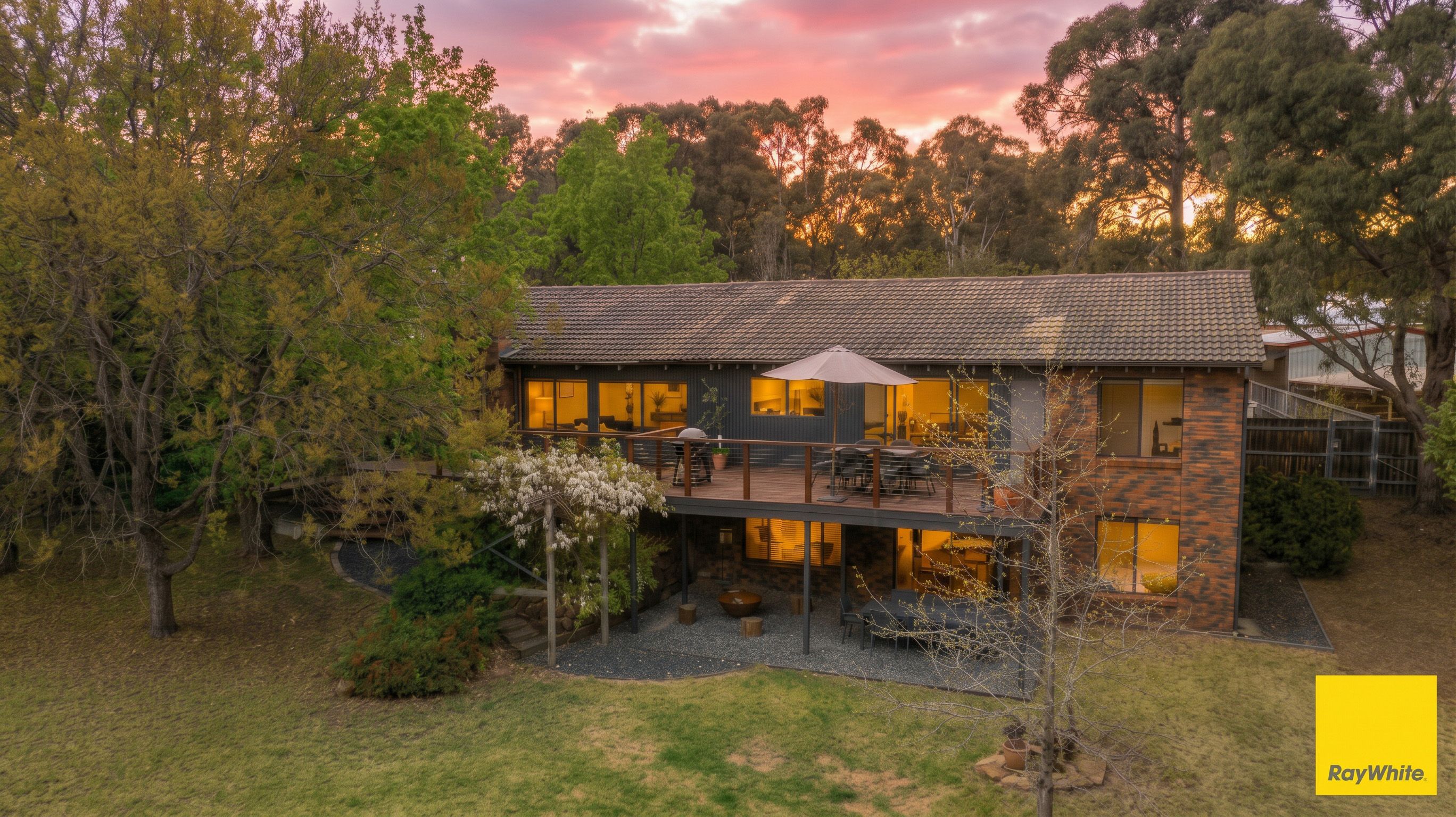 53 Bona Vista Road — photo from Ray White Armidale