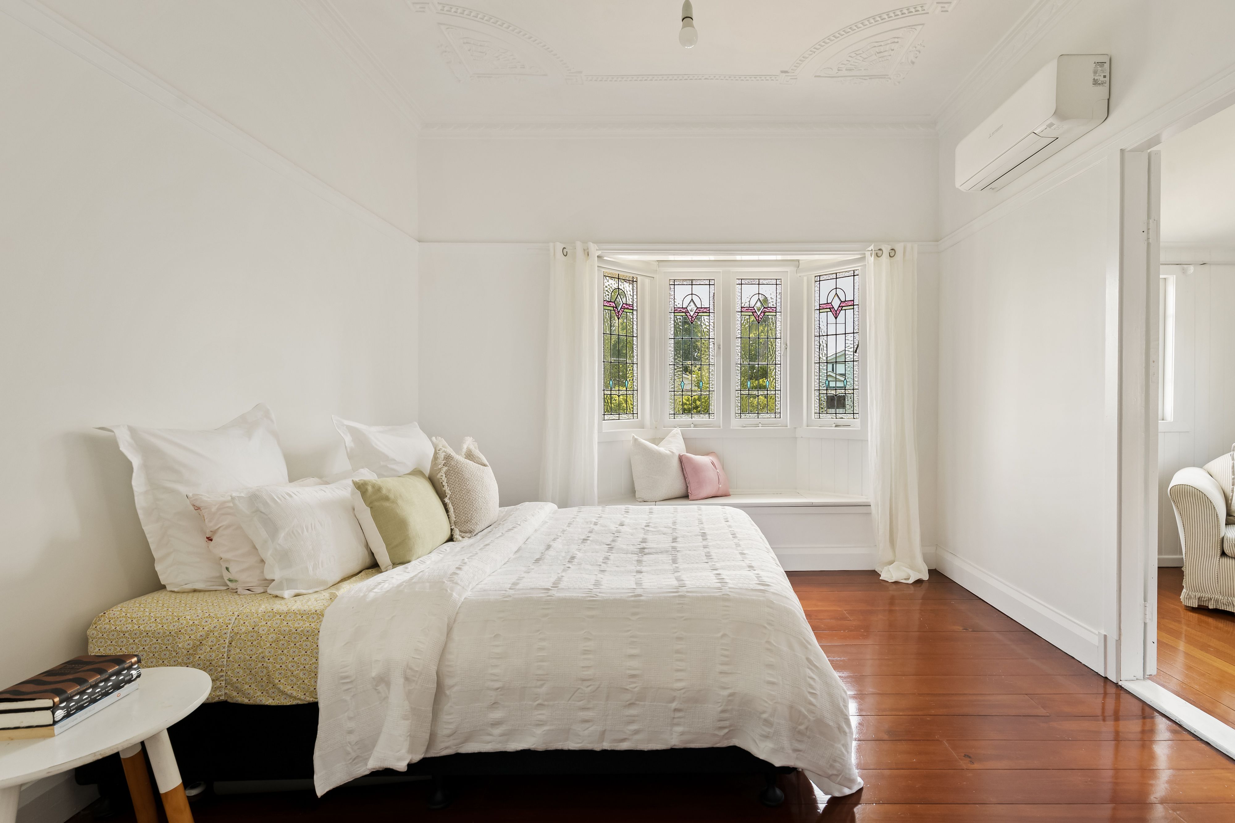 23 Crawford Avenue — photo 4 of 15