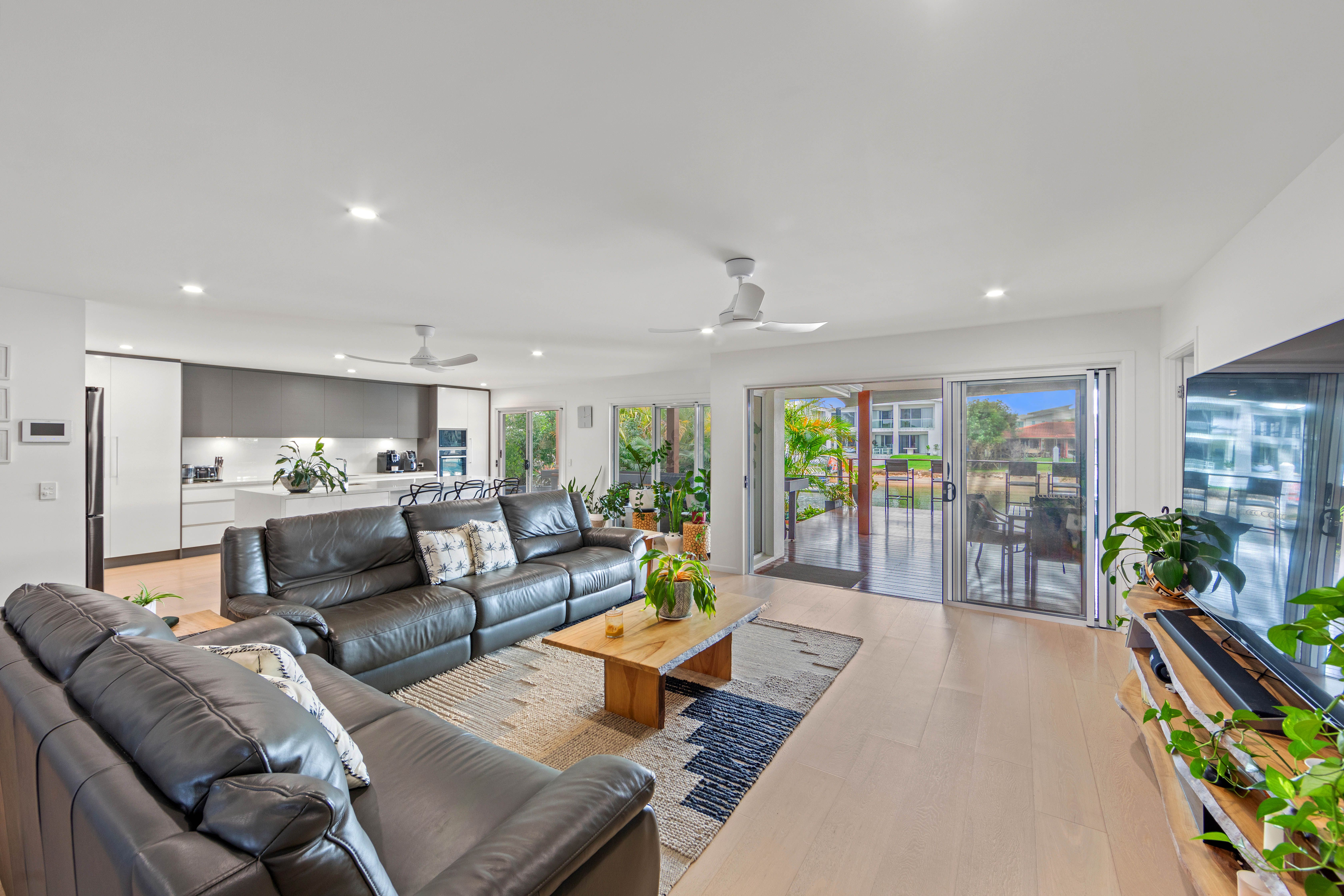 15 Barracuda Court, Palm Beach, QLD 4221