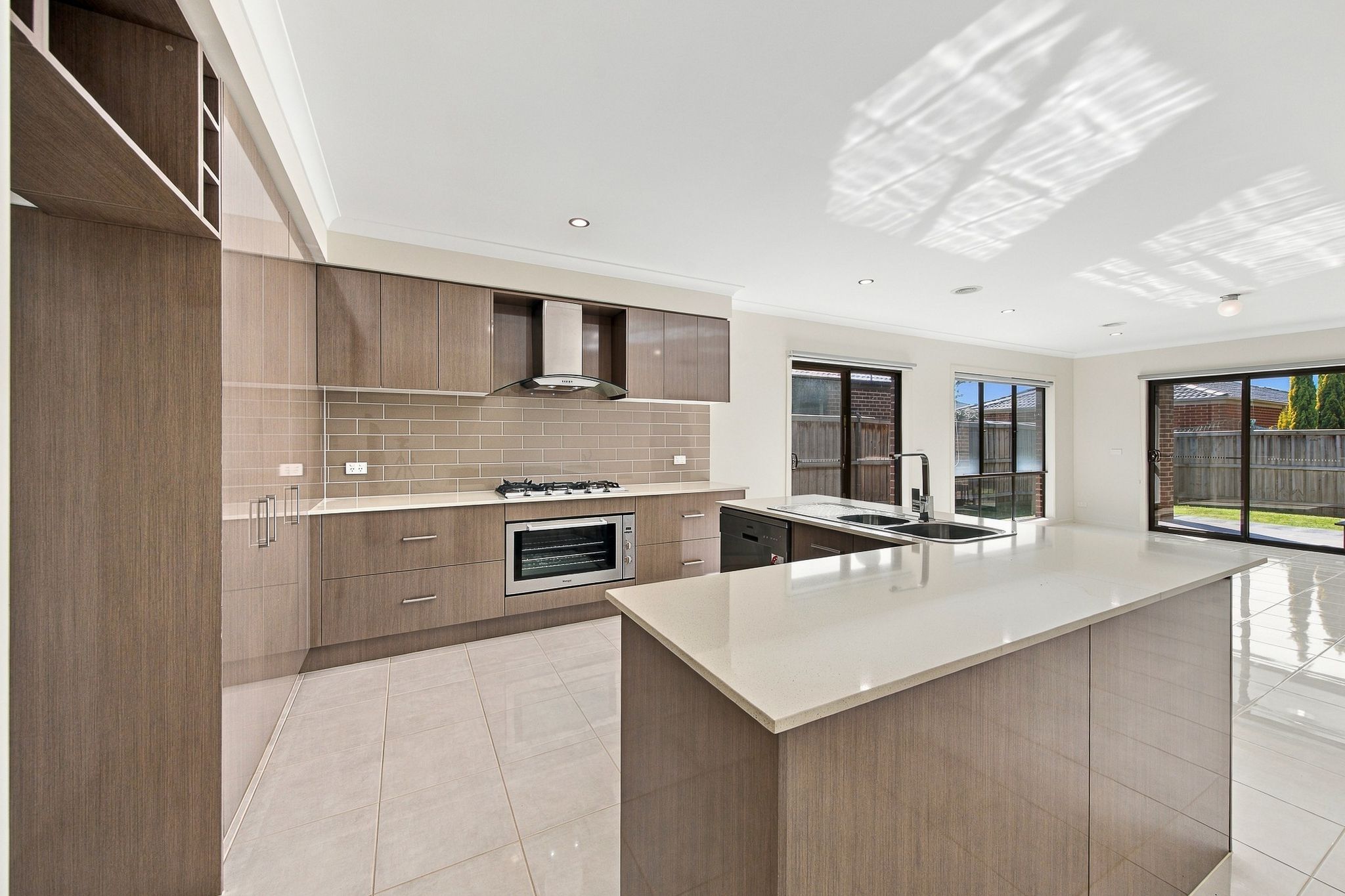 28 Moxham Drive, Clyde North, VIC 3978