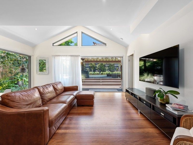 12 Ellington Street, Tarragindi, QLD 4121