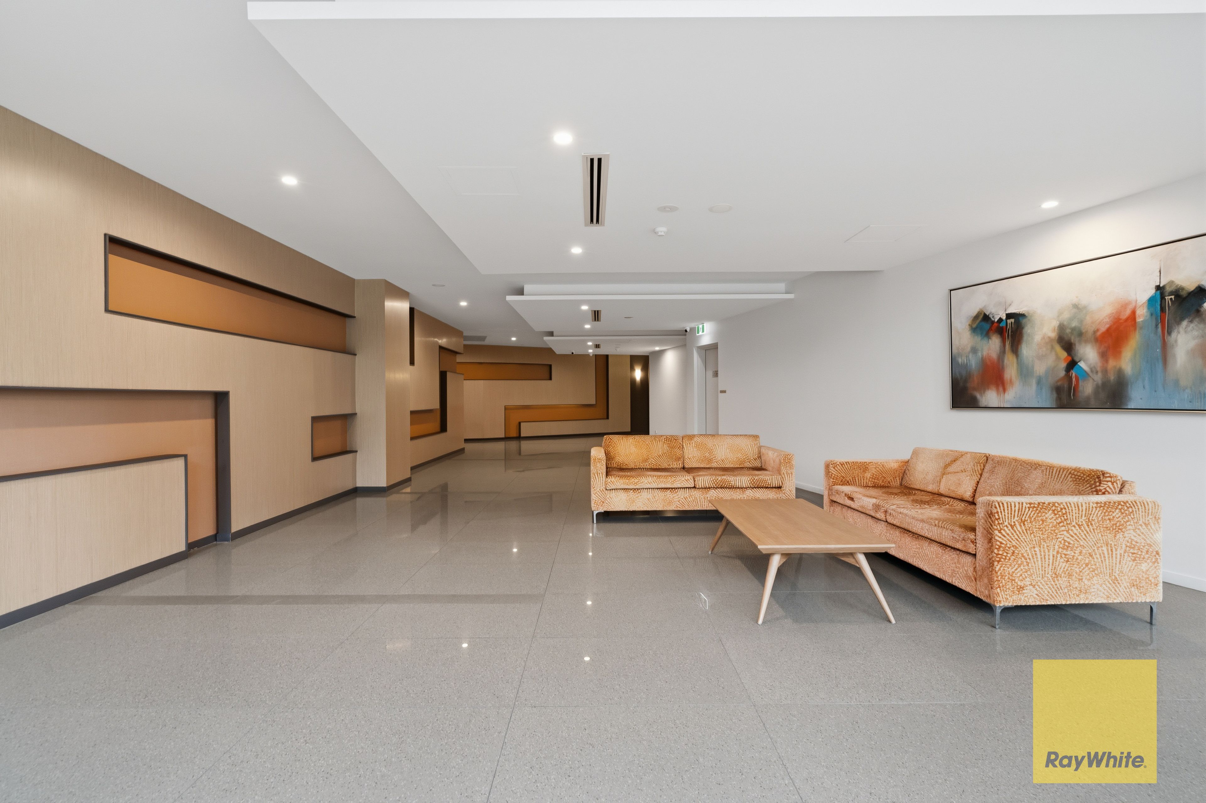 44/3 Homelea Court — photo 3 of 30