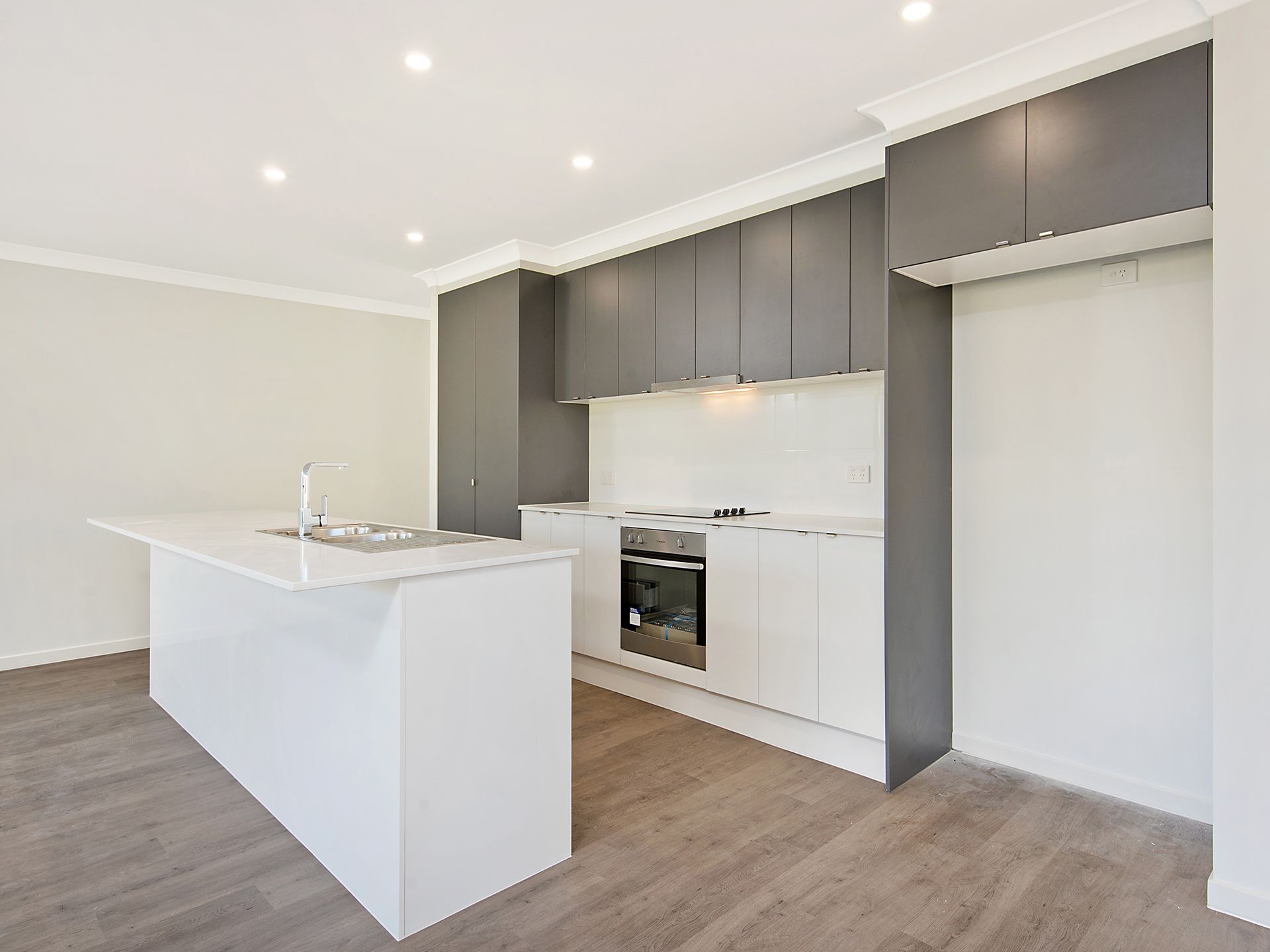 2/14 Ilaroo Crescent, Warana, QLD 4575