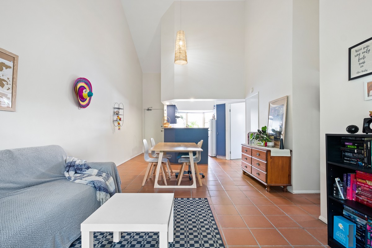 17/15 Clarence Road, Indooroopilly, QLD 4068
