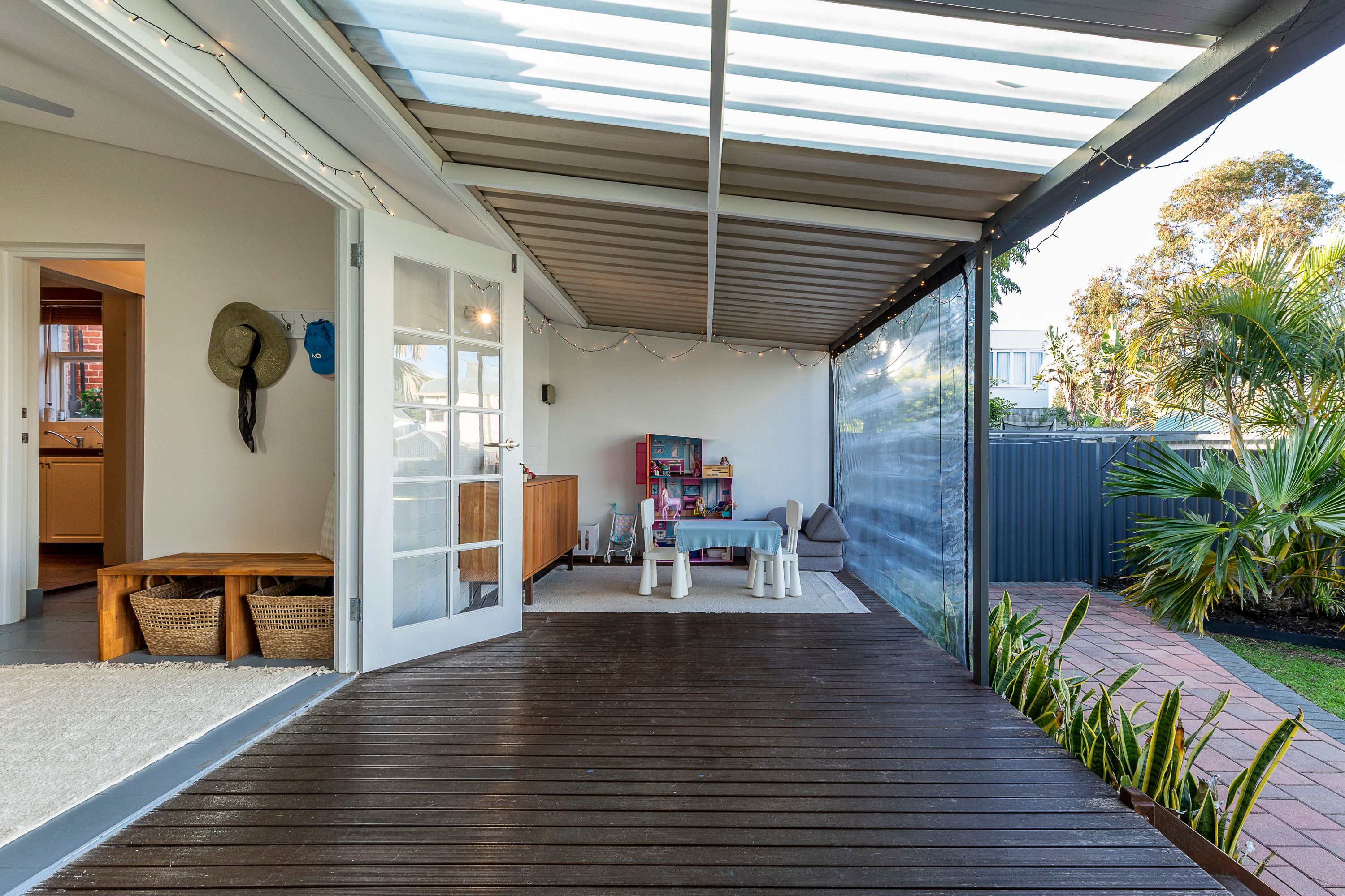 84 Shakespeare Street — photo 20 of 23