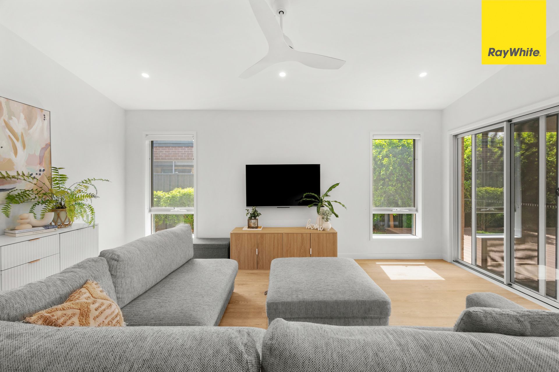22 Doolans Street — photo 12 of 27