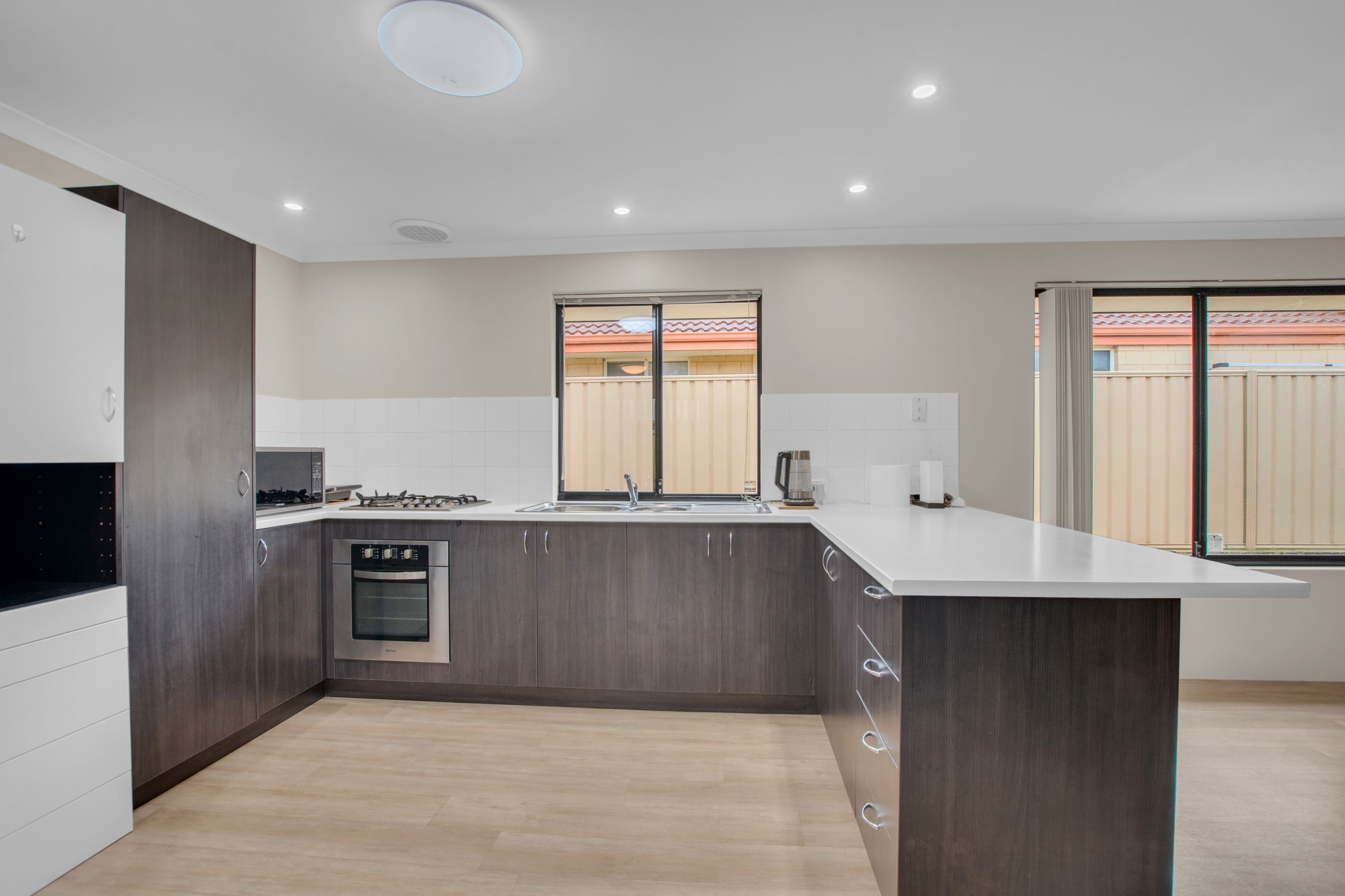 12 Stratford Road — photo 8 of 18