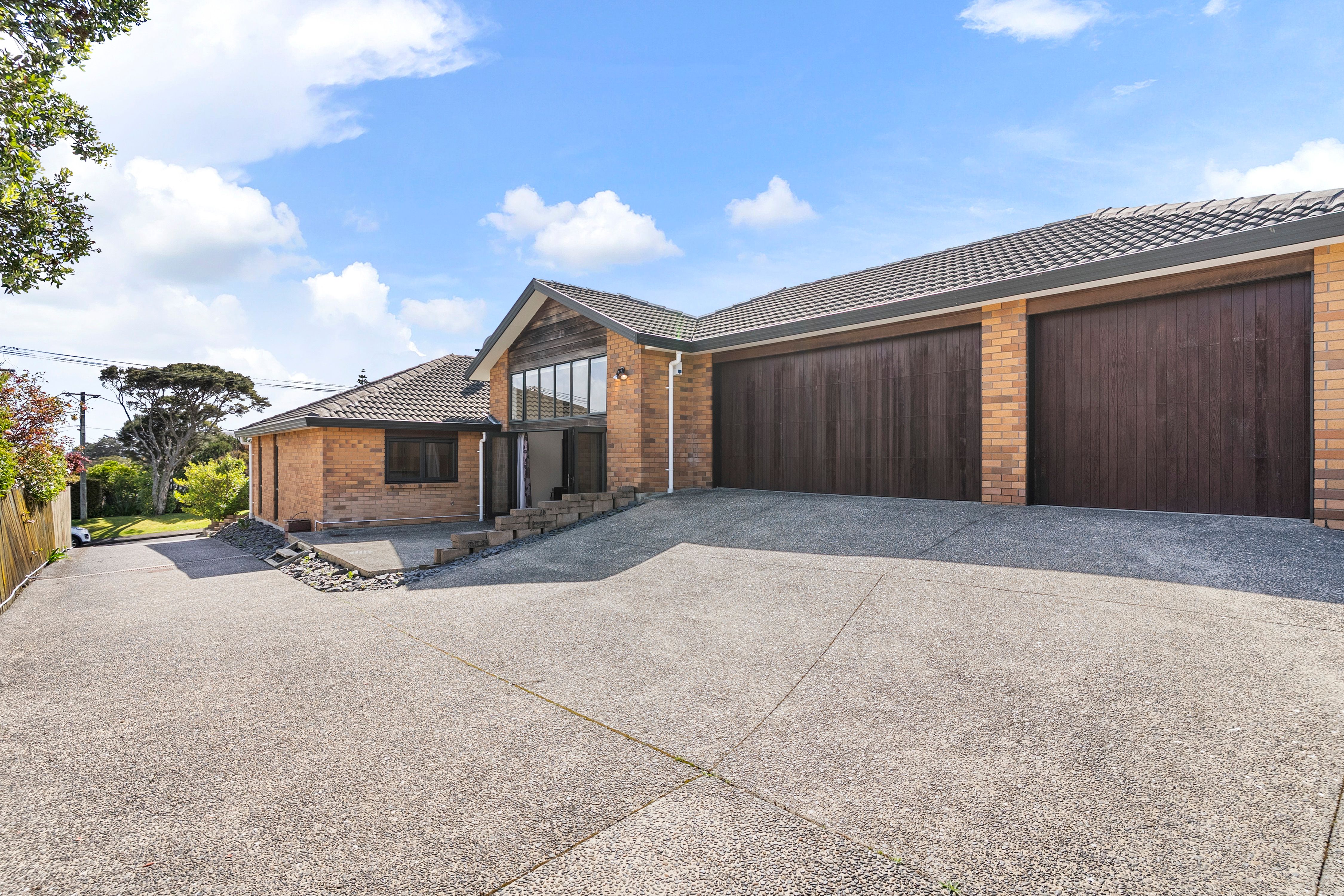 4 Cliff View Drive, Green Bay, Waitakere City